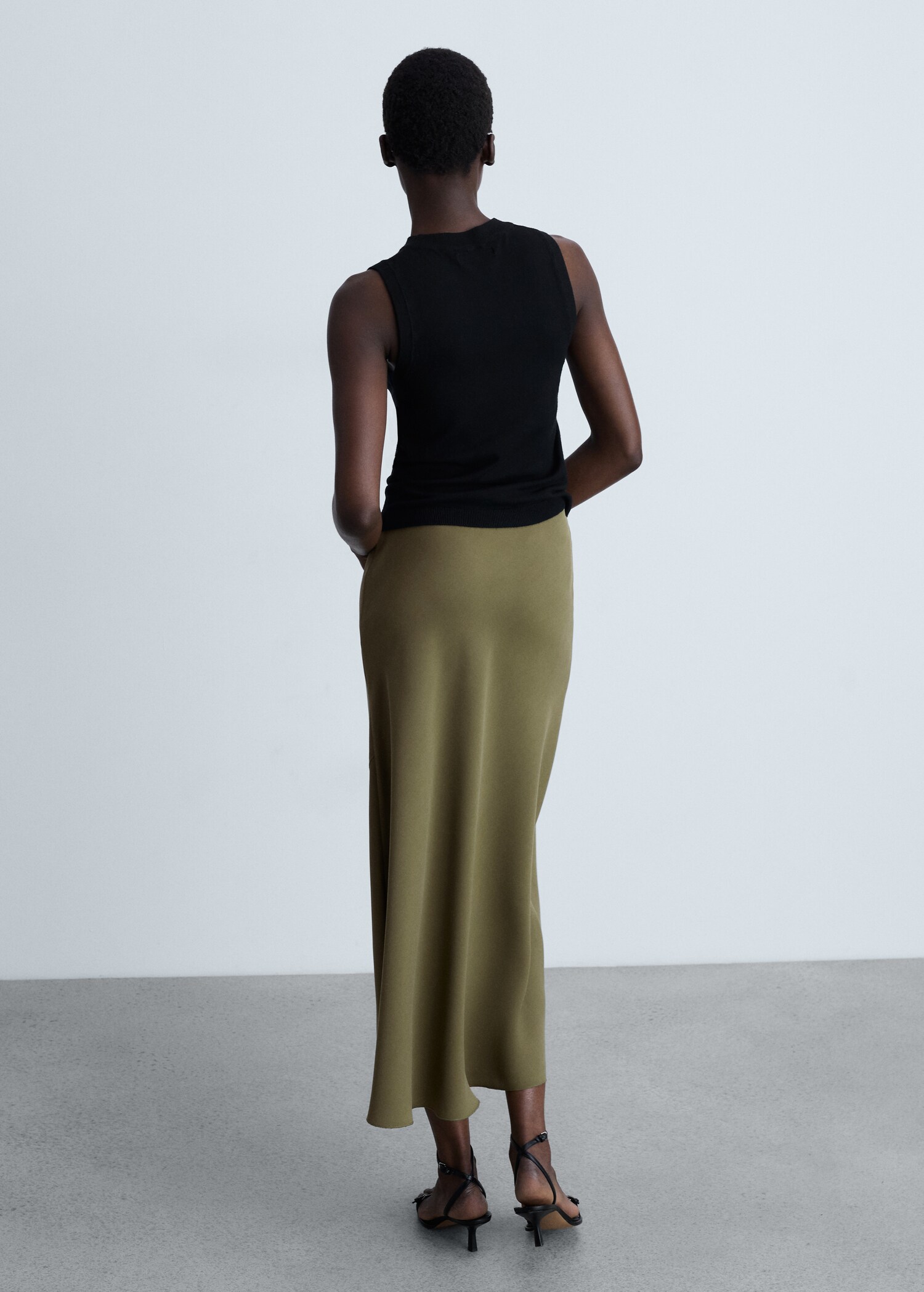 Midi satin skirt - Reverse of the article