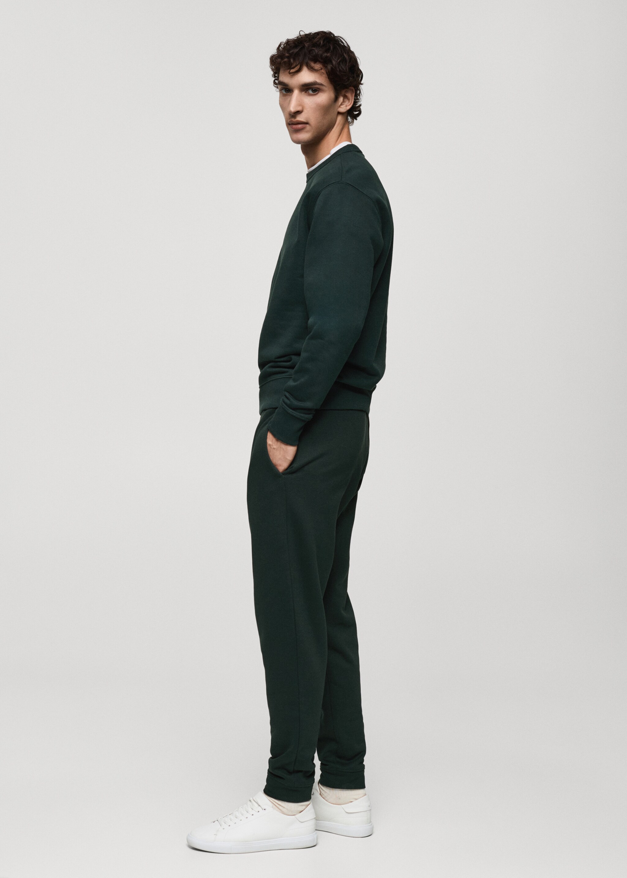 Brushed joggers with elastic waistband - Details of the article 2