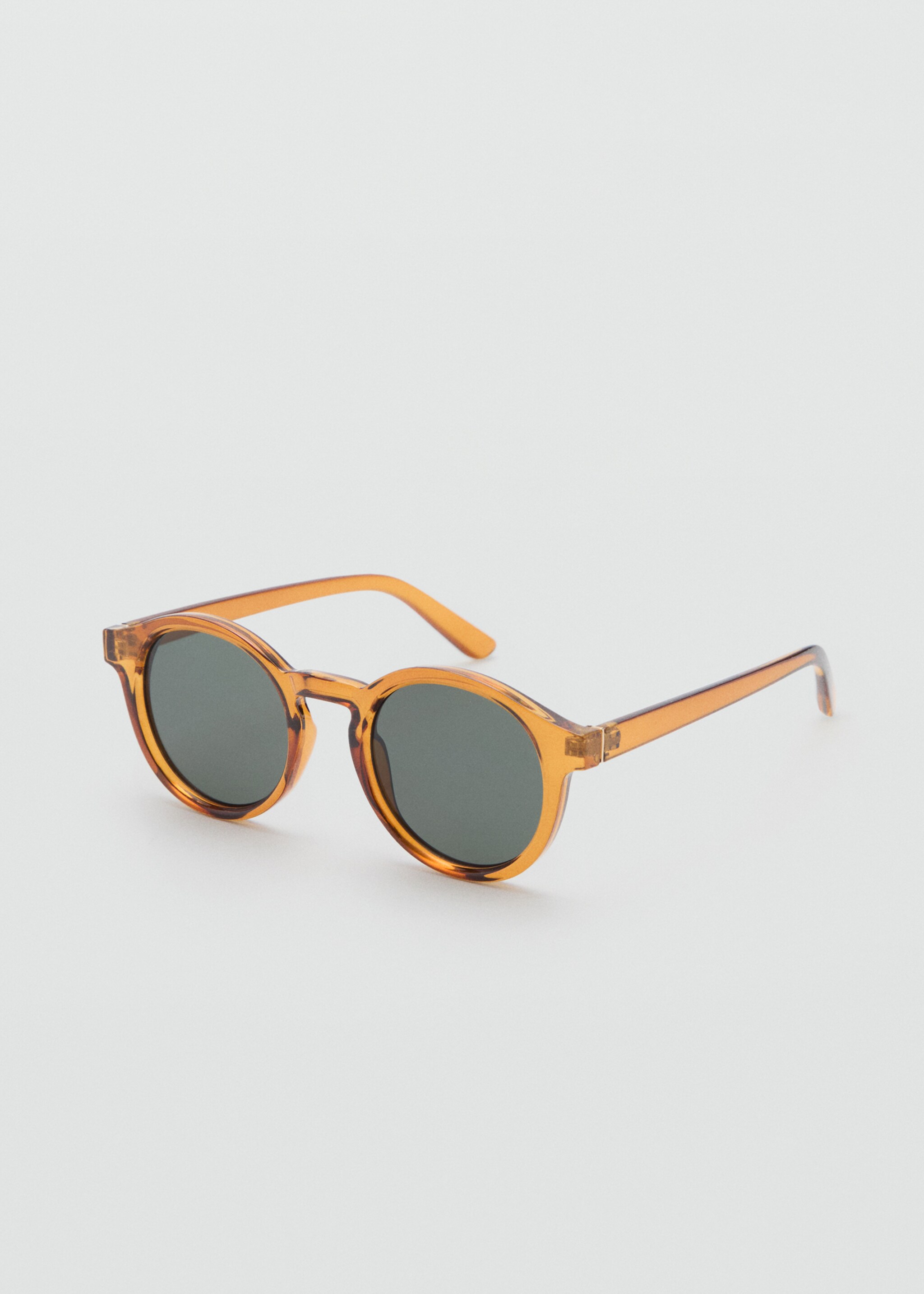 Lunettes de soleil monture ronde - Plan moyen