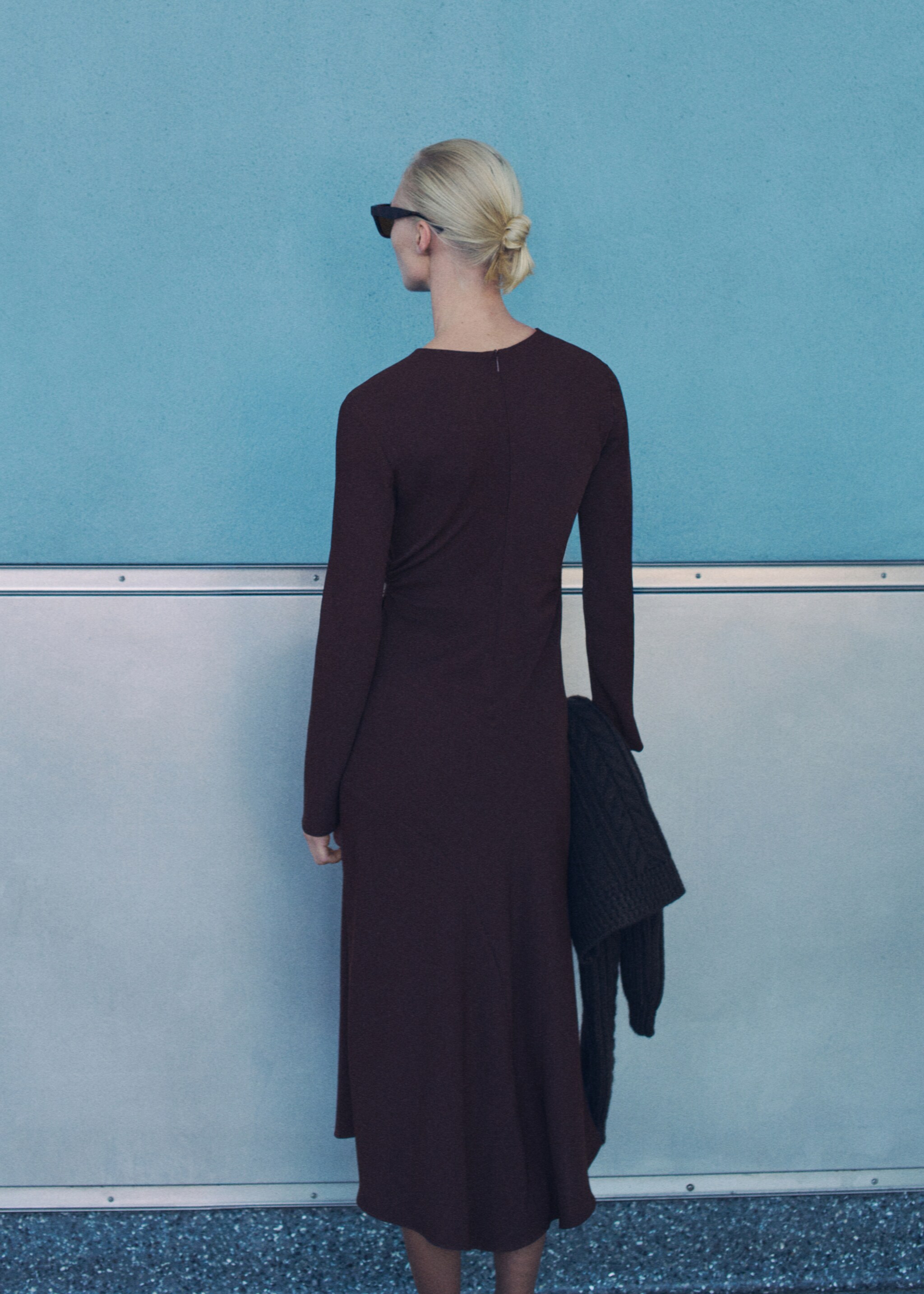 Midi-dress with draped waist - Reverse of the article