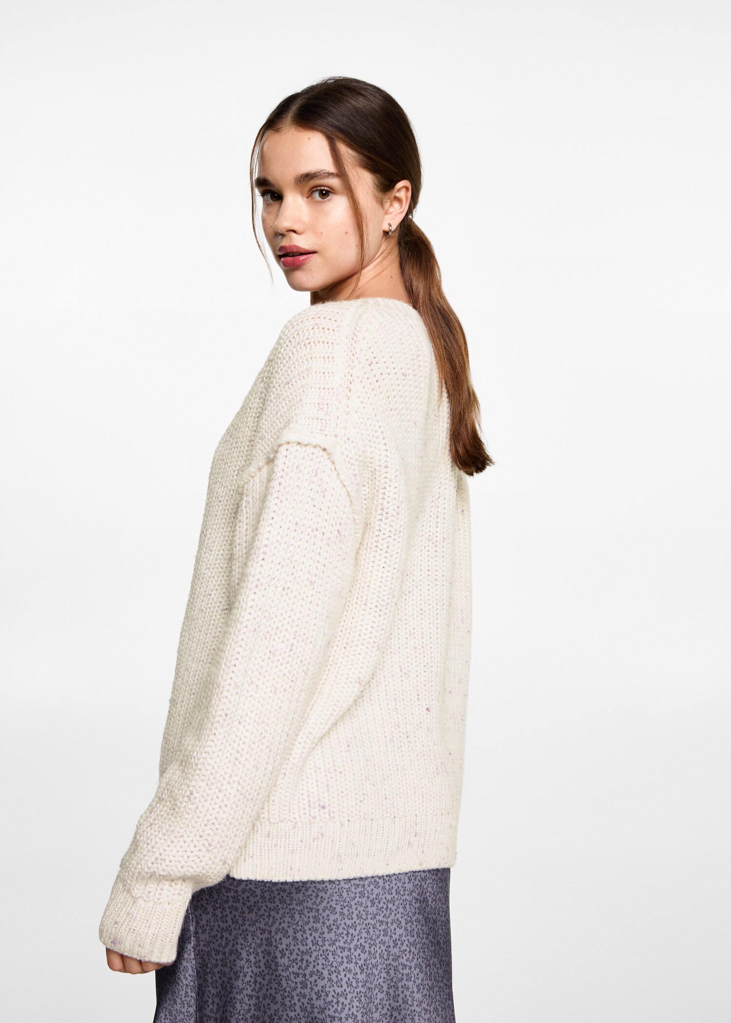 Jersey oversize cuello pico - Reverso del artículo