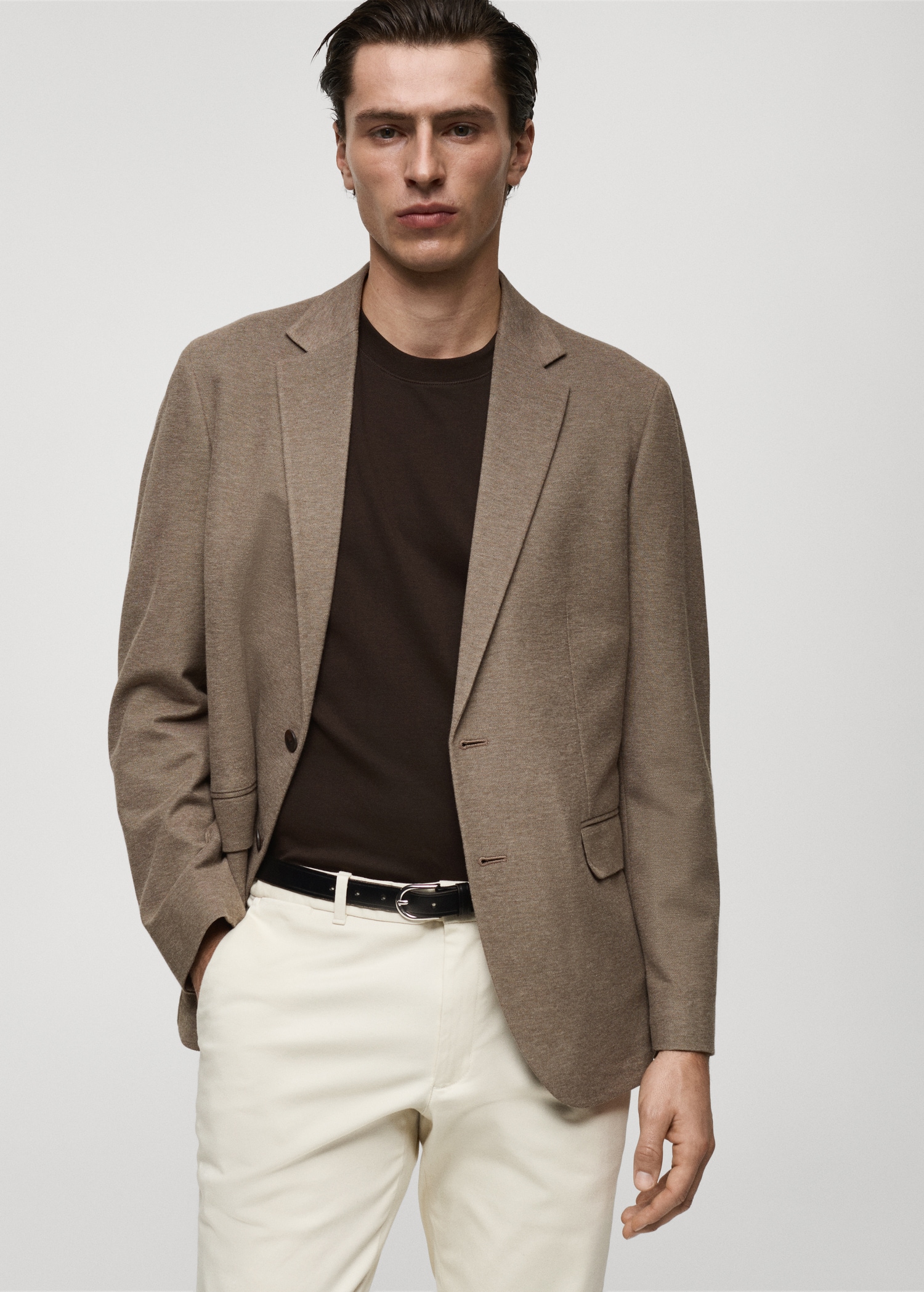 Blue Men Blazer And T Shirt Blazer With A T-shirt: How To Get It Right