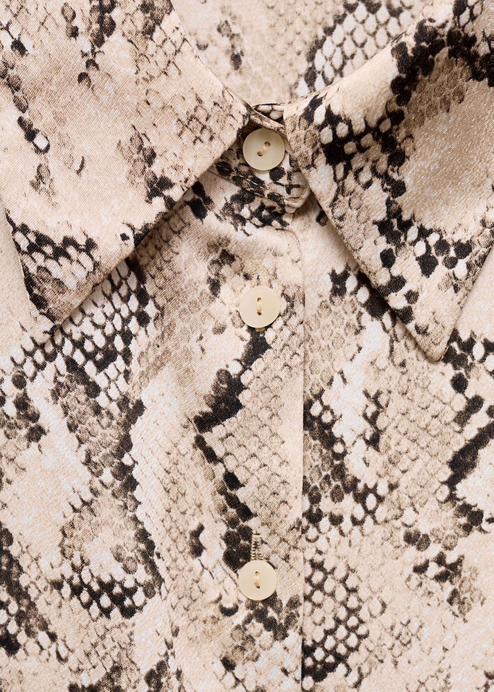 Satin print shirt - Details of the article 8