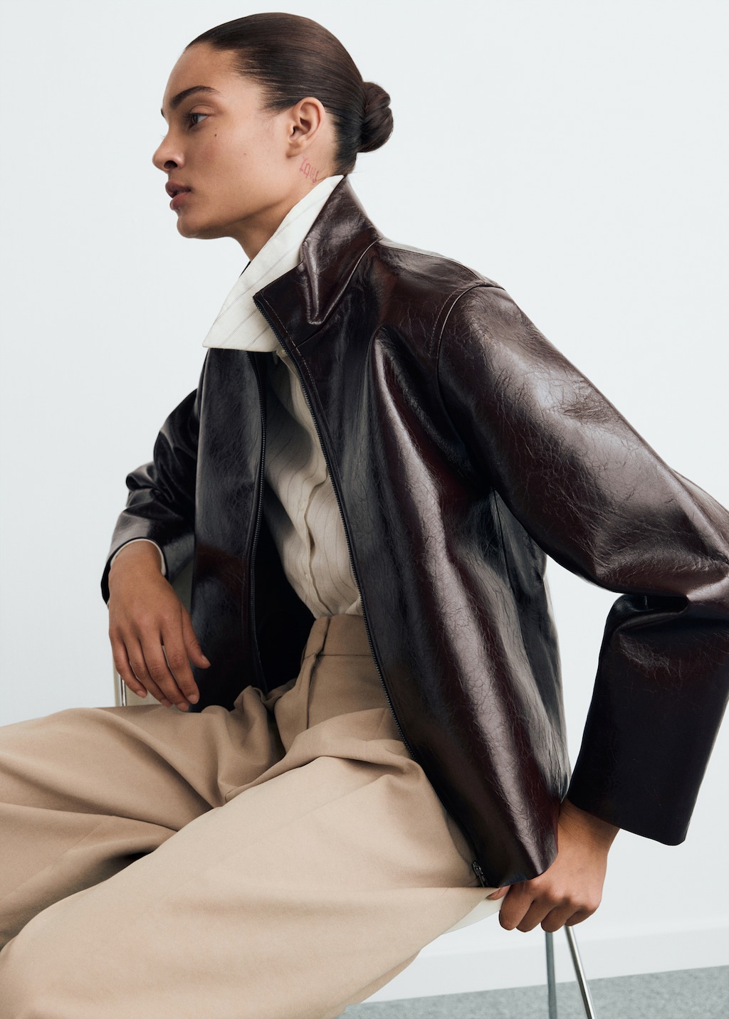 Perkins collar texture jacket