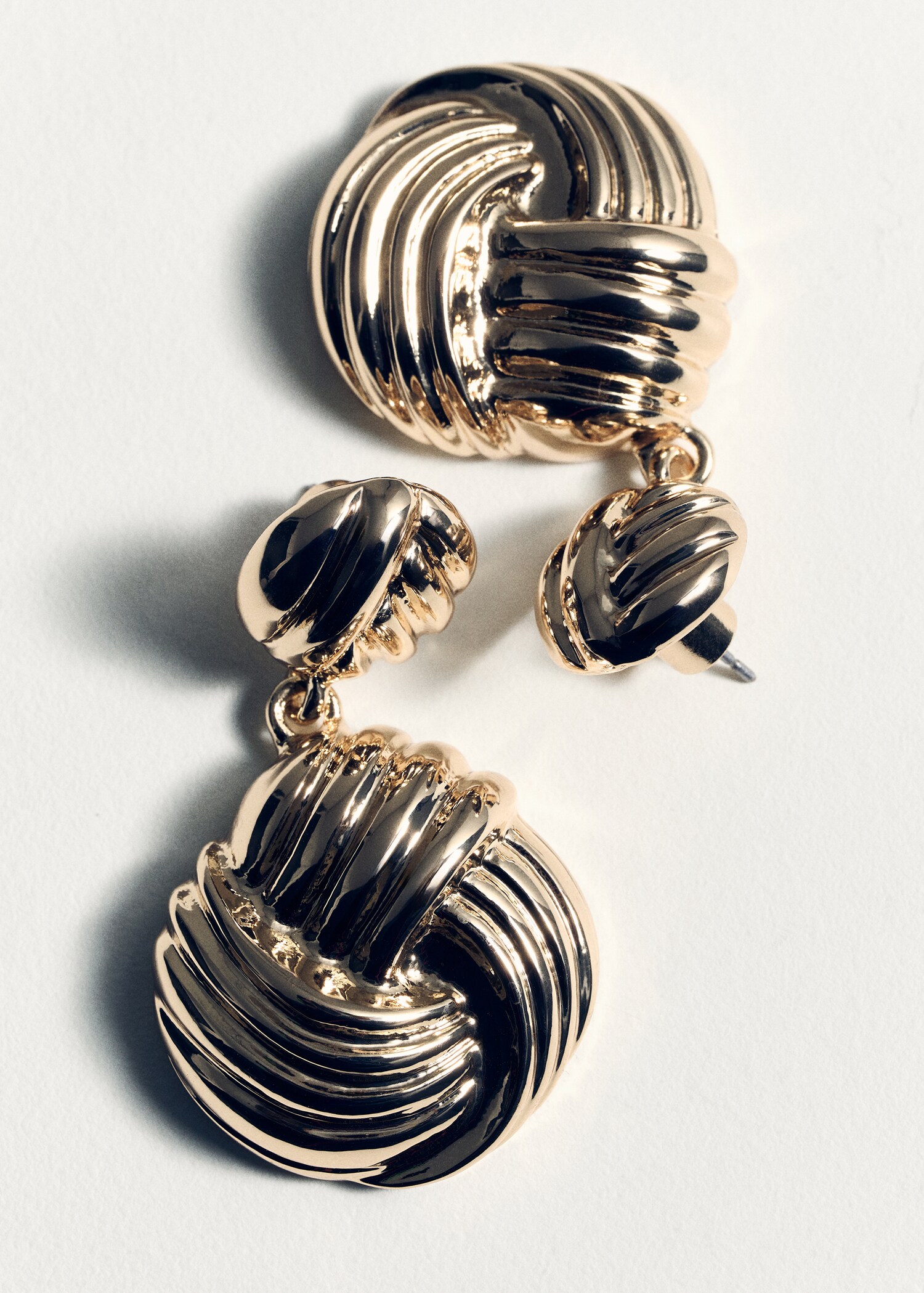 Boucles d'oreilles motif entrelacé - Détail de l'article 5