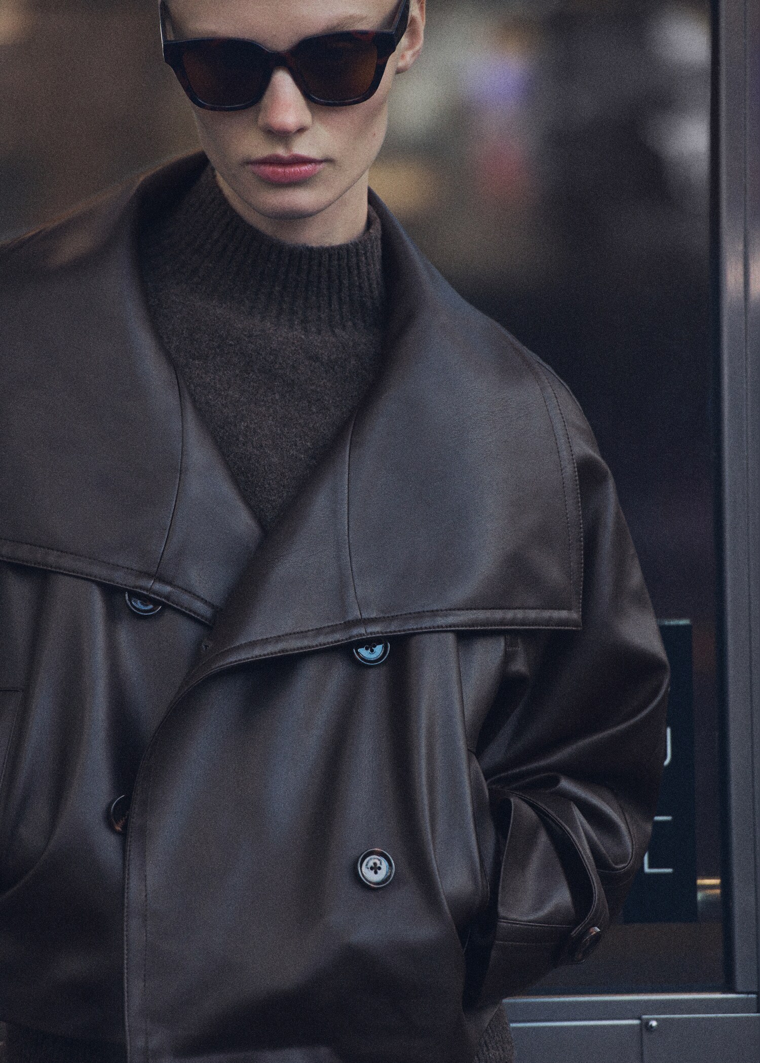 Chaqueta maxi solapas efecto piel - Detalle del artículo 6