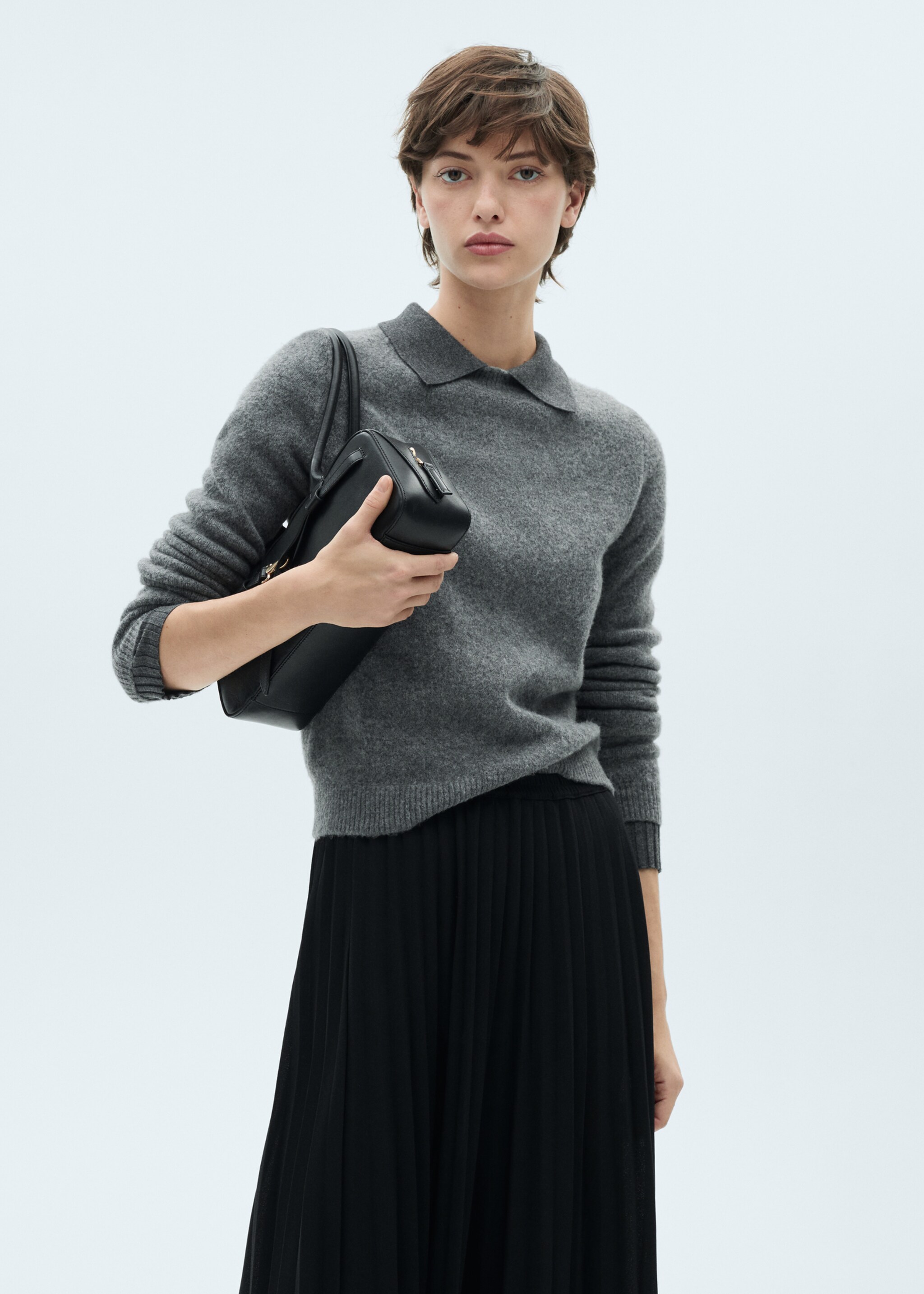 Pleated long skirt - Details of the article 1