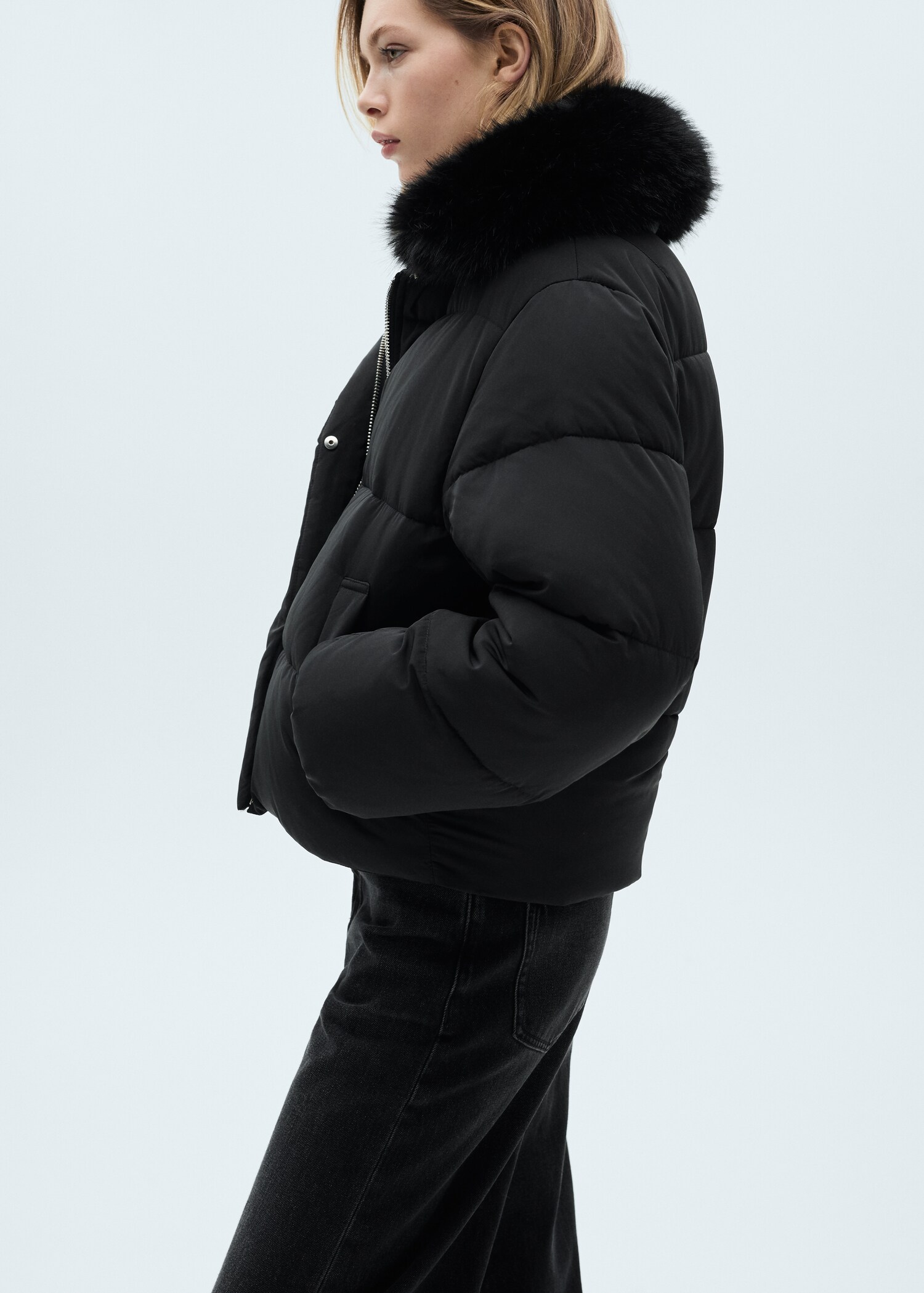 Anorak corto acolchado cuello pelo - Detalle del artículo 6