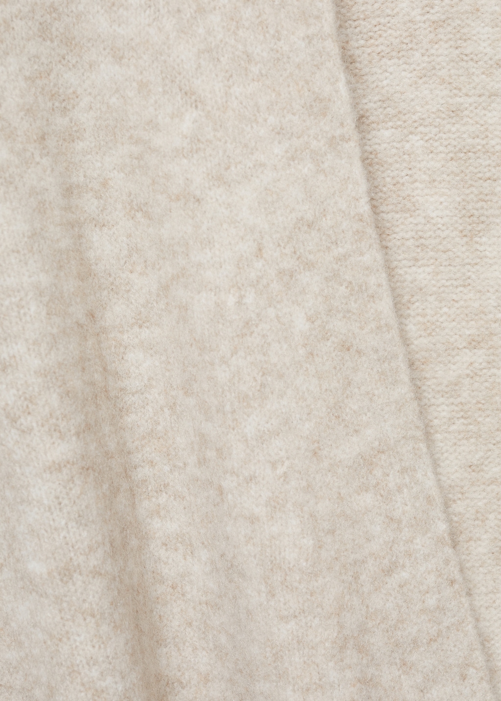 Long knitted cardigan