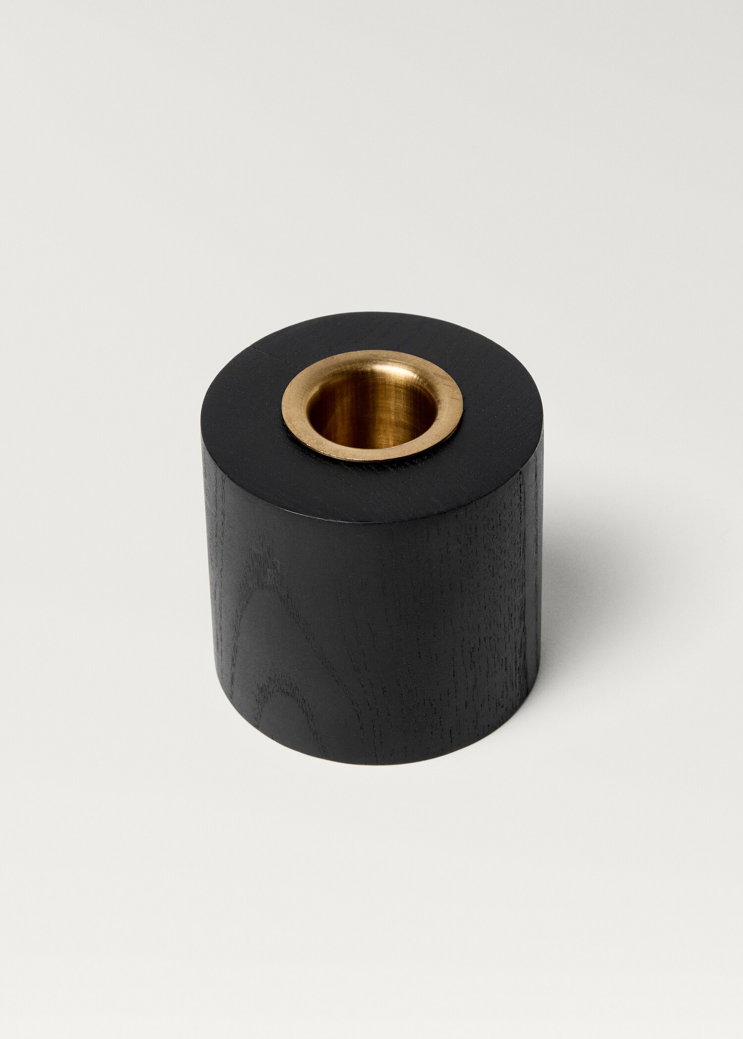Cylindrical wooden candleholder - Details of the article 1