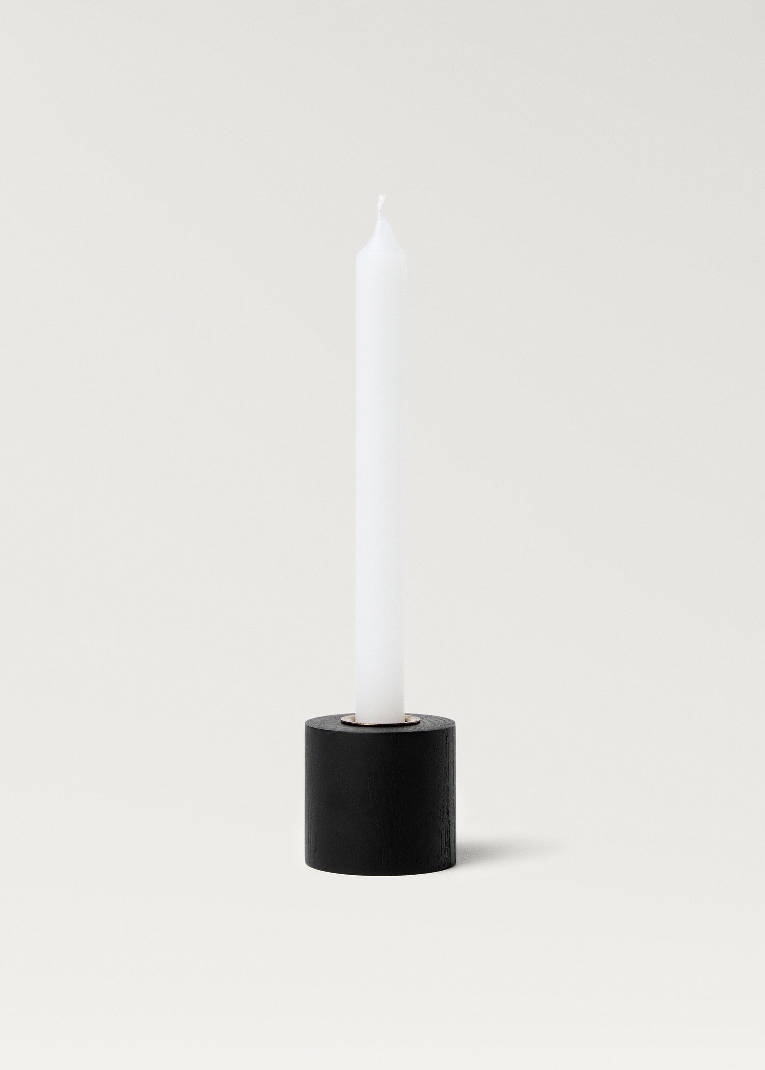 Cylindrical wooden candleholder - Details of the article 3