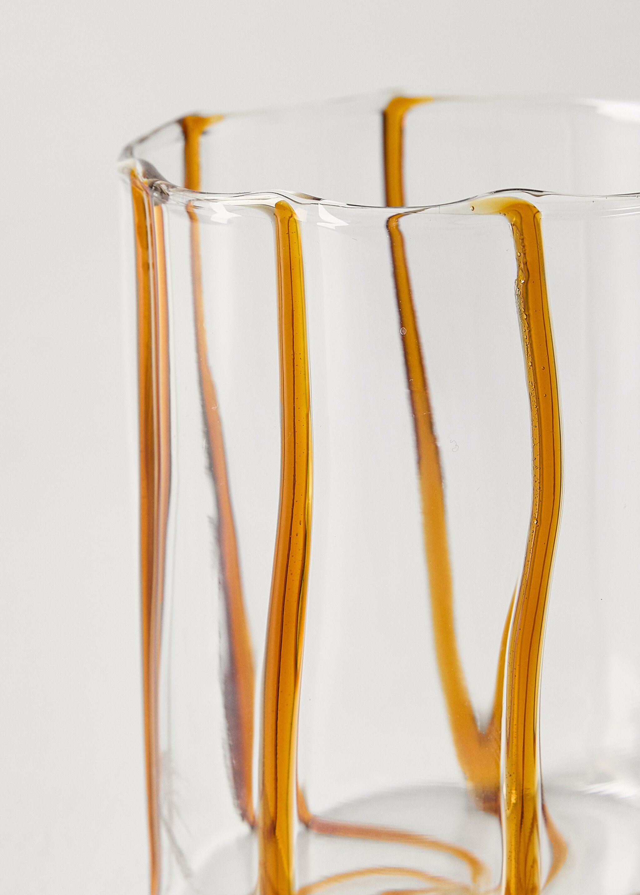 Borosilicate glass with coloured lines - Details of the article 1