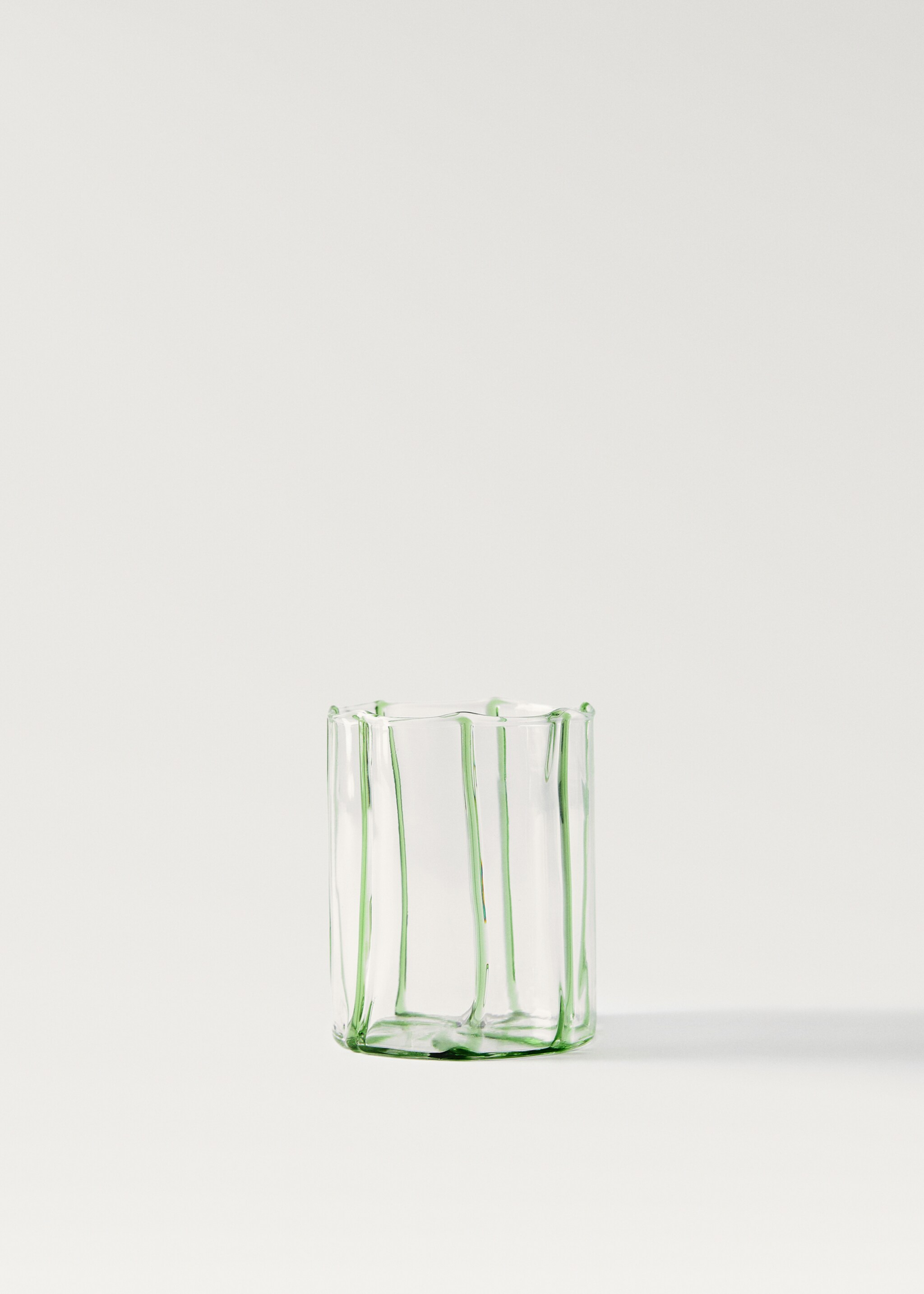 Borosilikat-Trinkglas mit farbigen Linien - Artikel ohne Model
