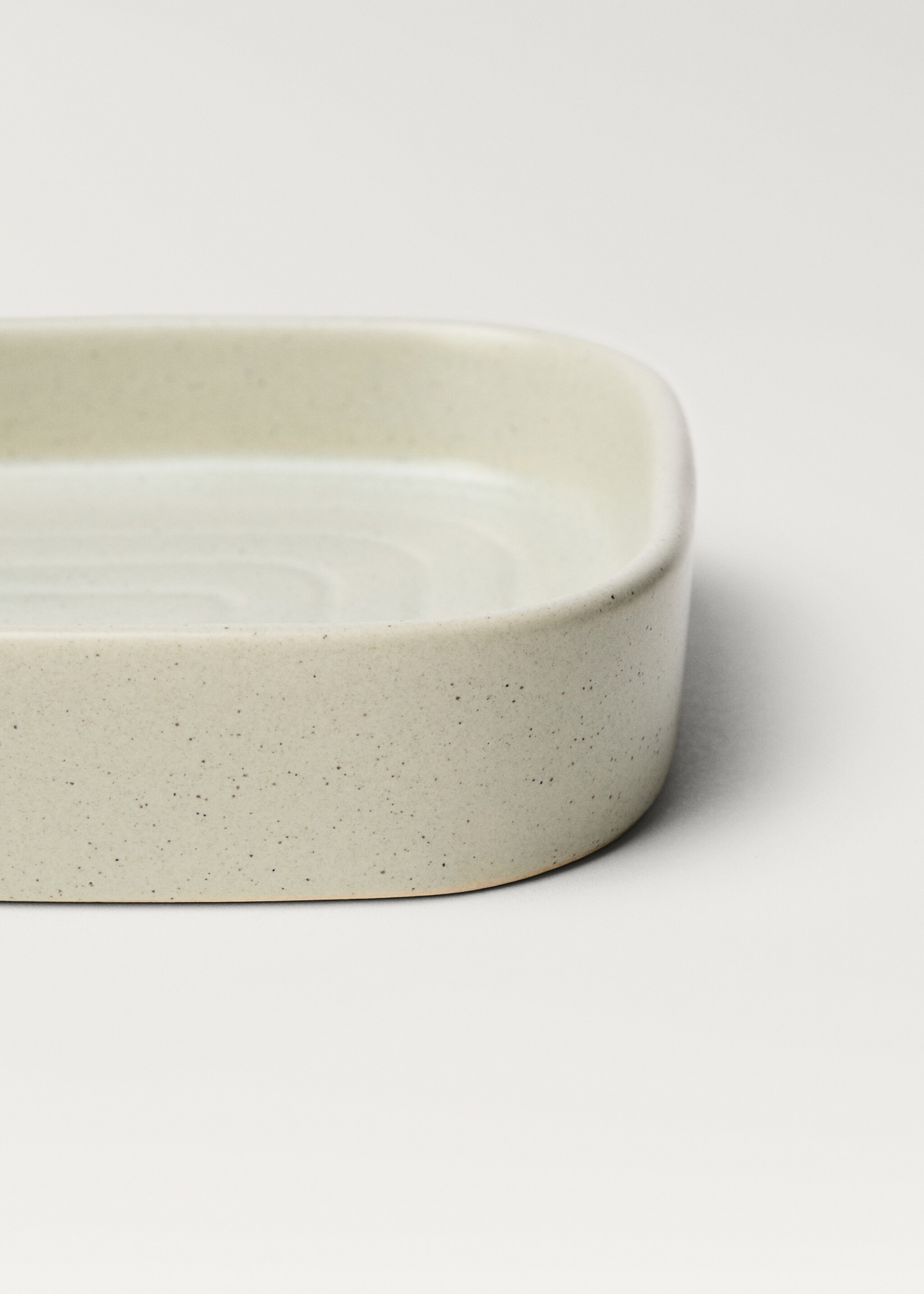 Striped stoneware soap dish - Details of the article 2