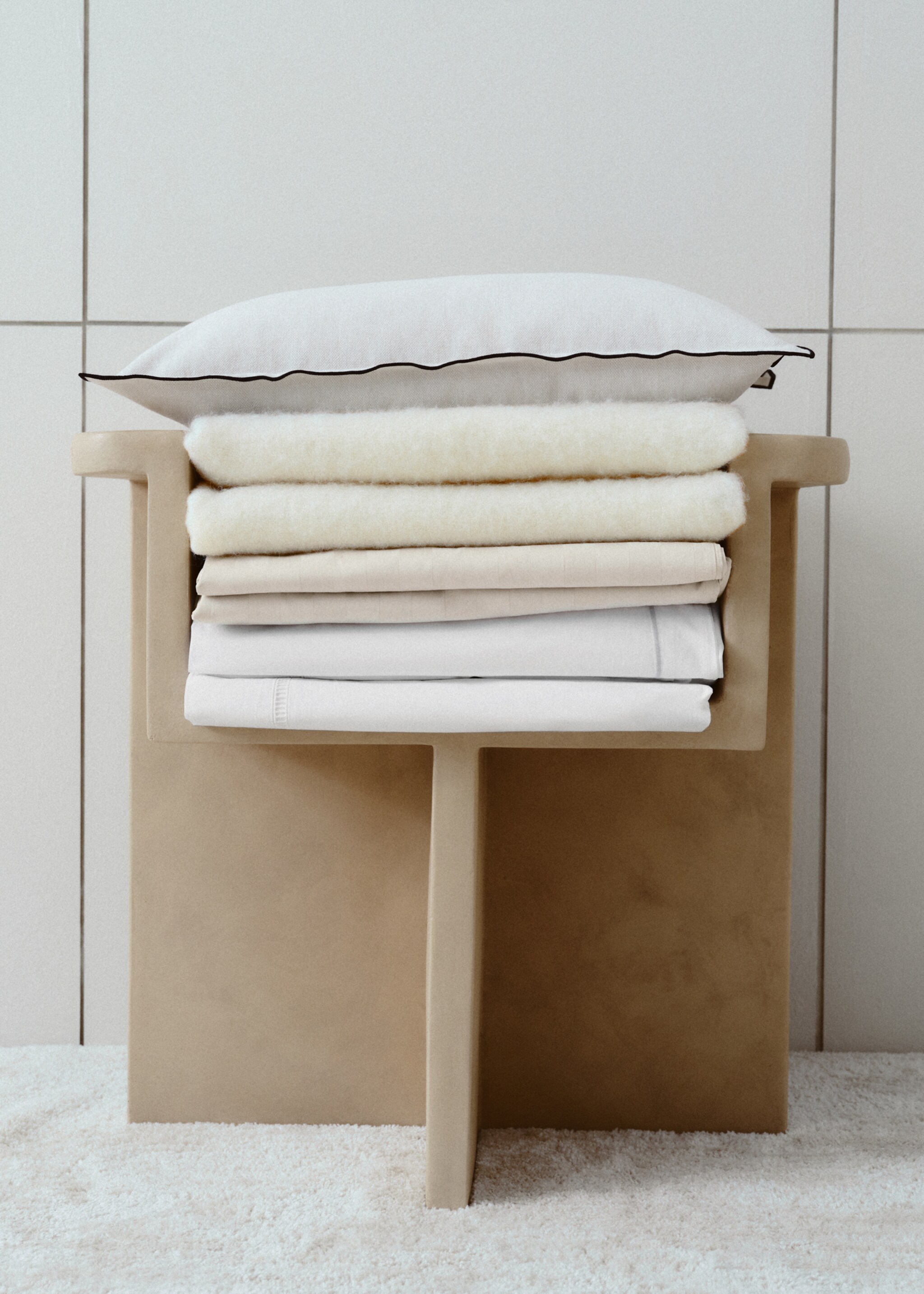Soft-effect blanket with fringed trim - Details of the article 6