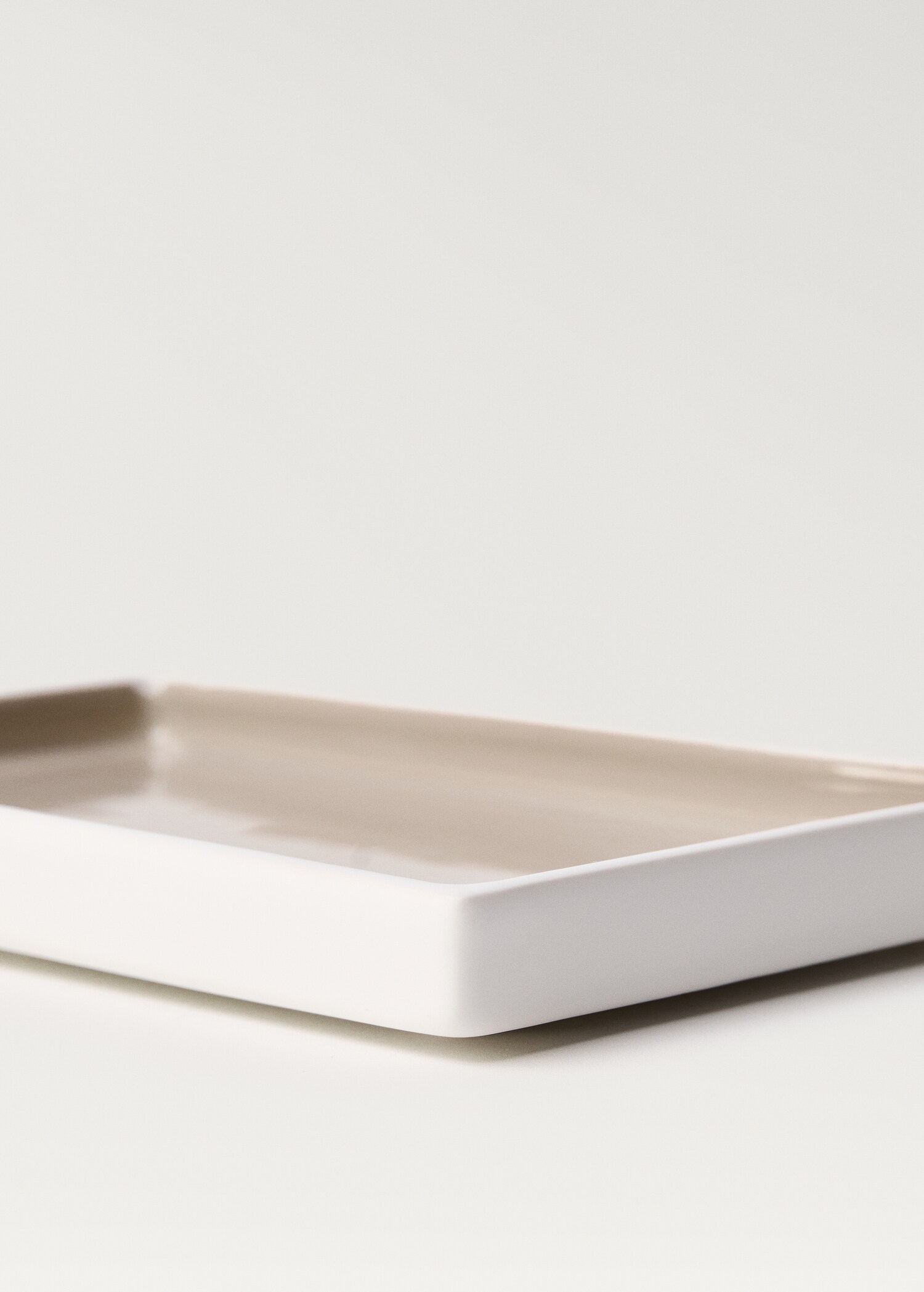 Two-tone porcelain bathroom tray - Details of the article 2