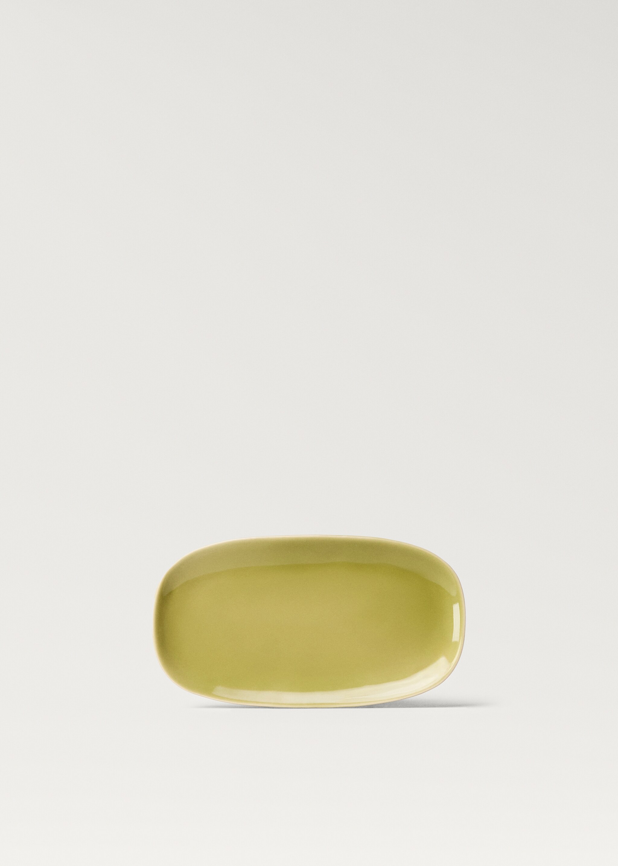 Medium stoneware serving dish with plain design - Article without model