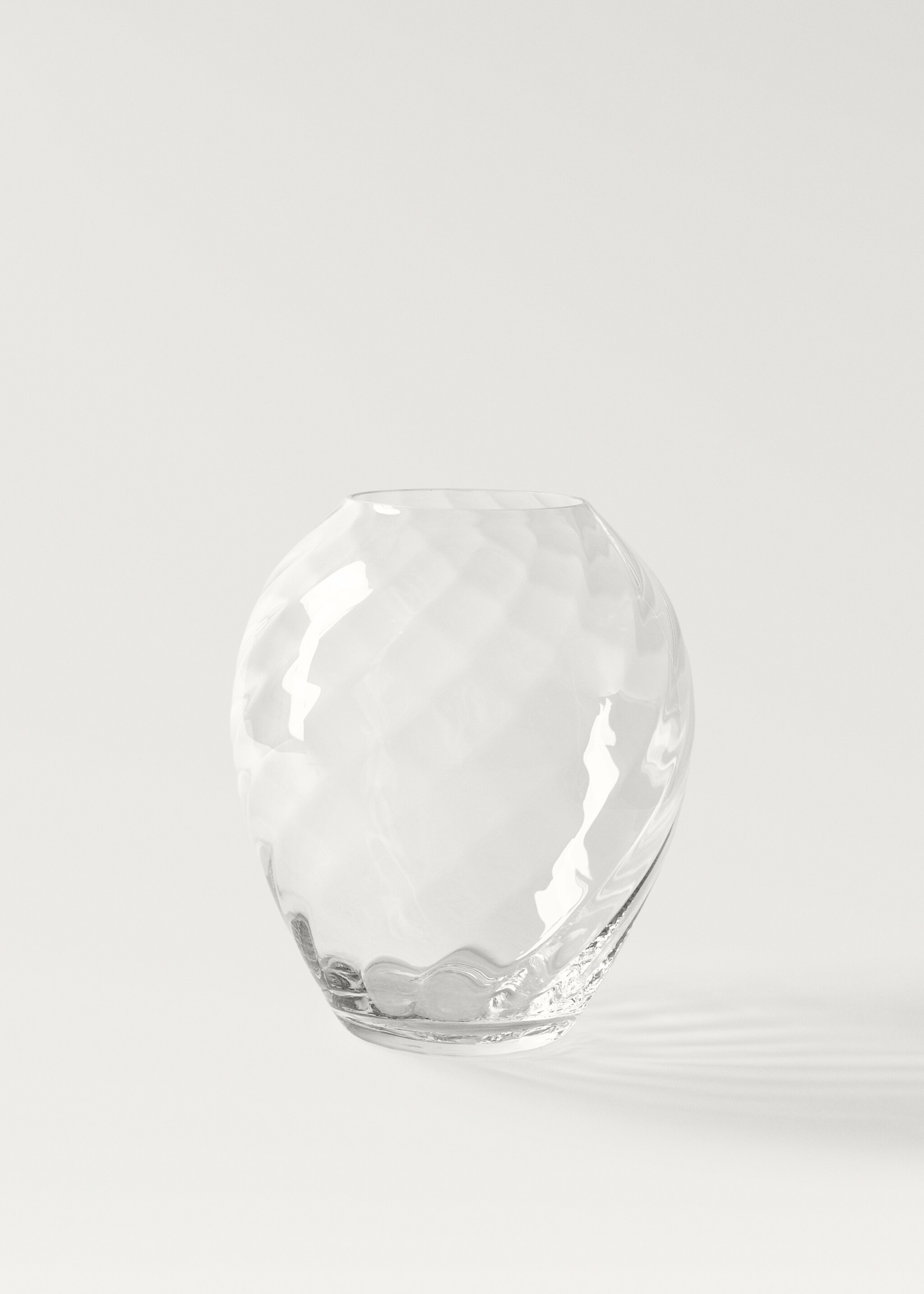 Mundgeblasene Vase mit Wellenmotiv - Artikel ohne Model