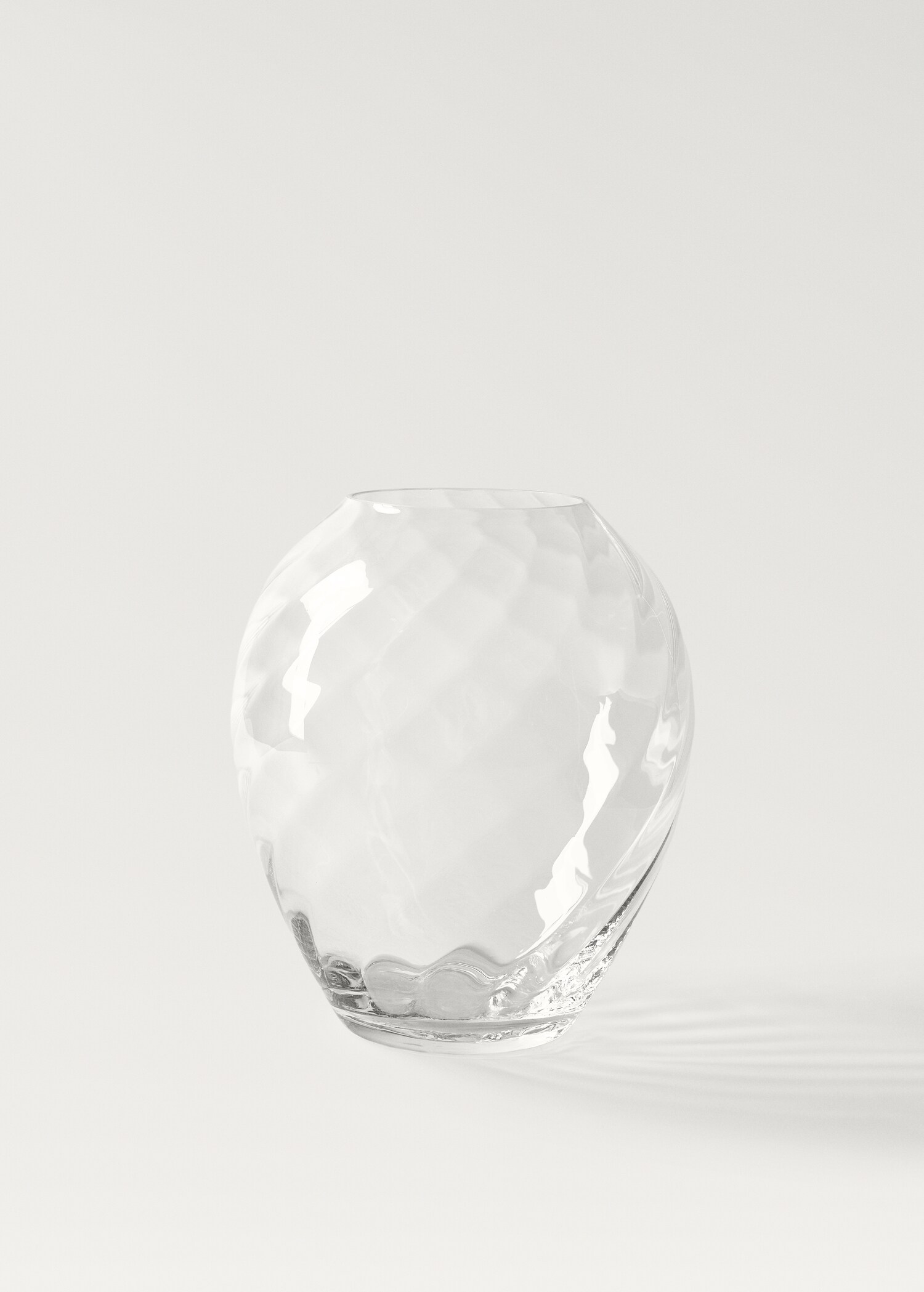 Mundgeblasene Vase mit Wellenmotiv - Artikel ohne Model