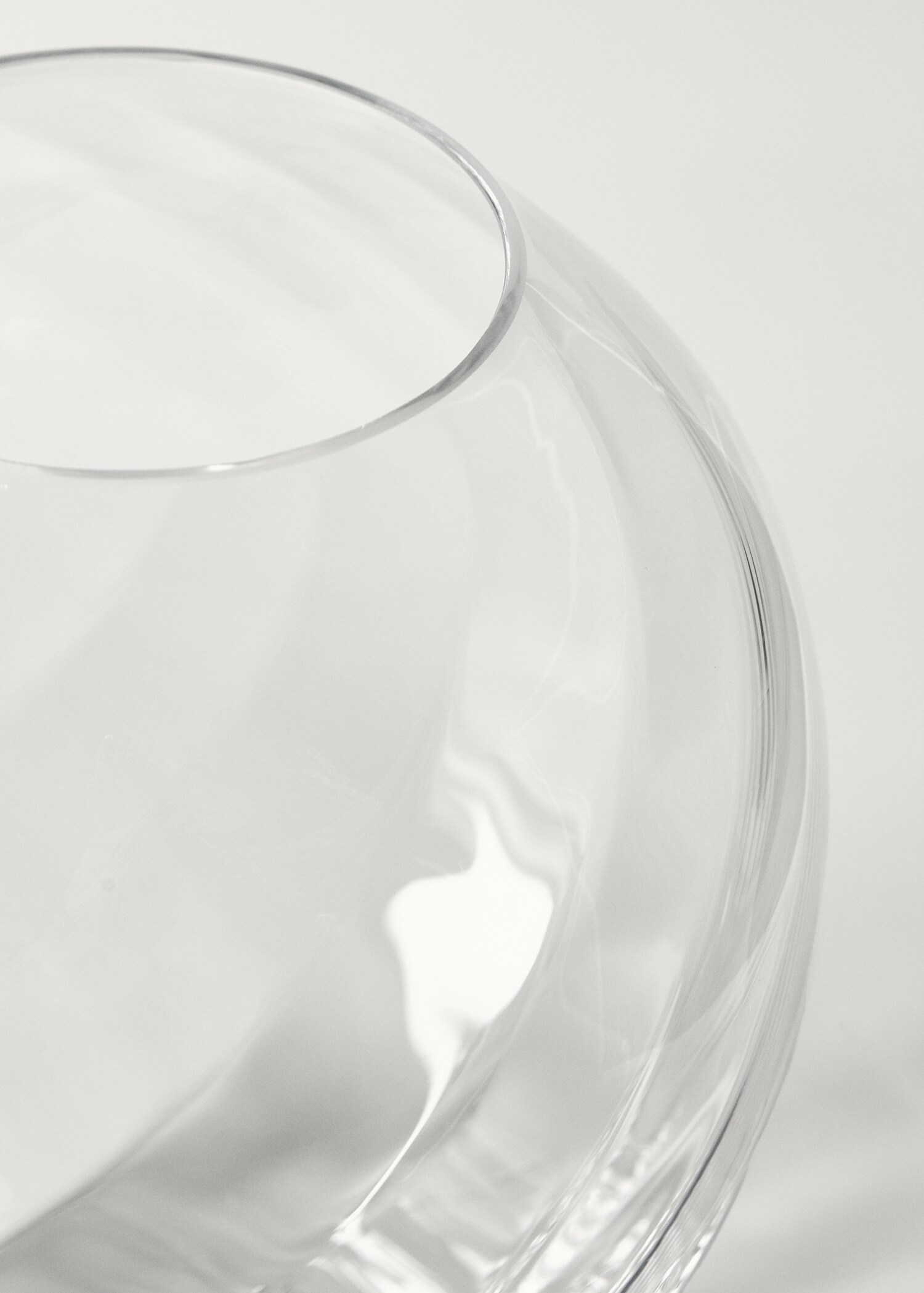 Mundgeblasene Vase mit Wellenmotiv - Detail des Artikels 2