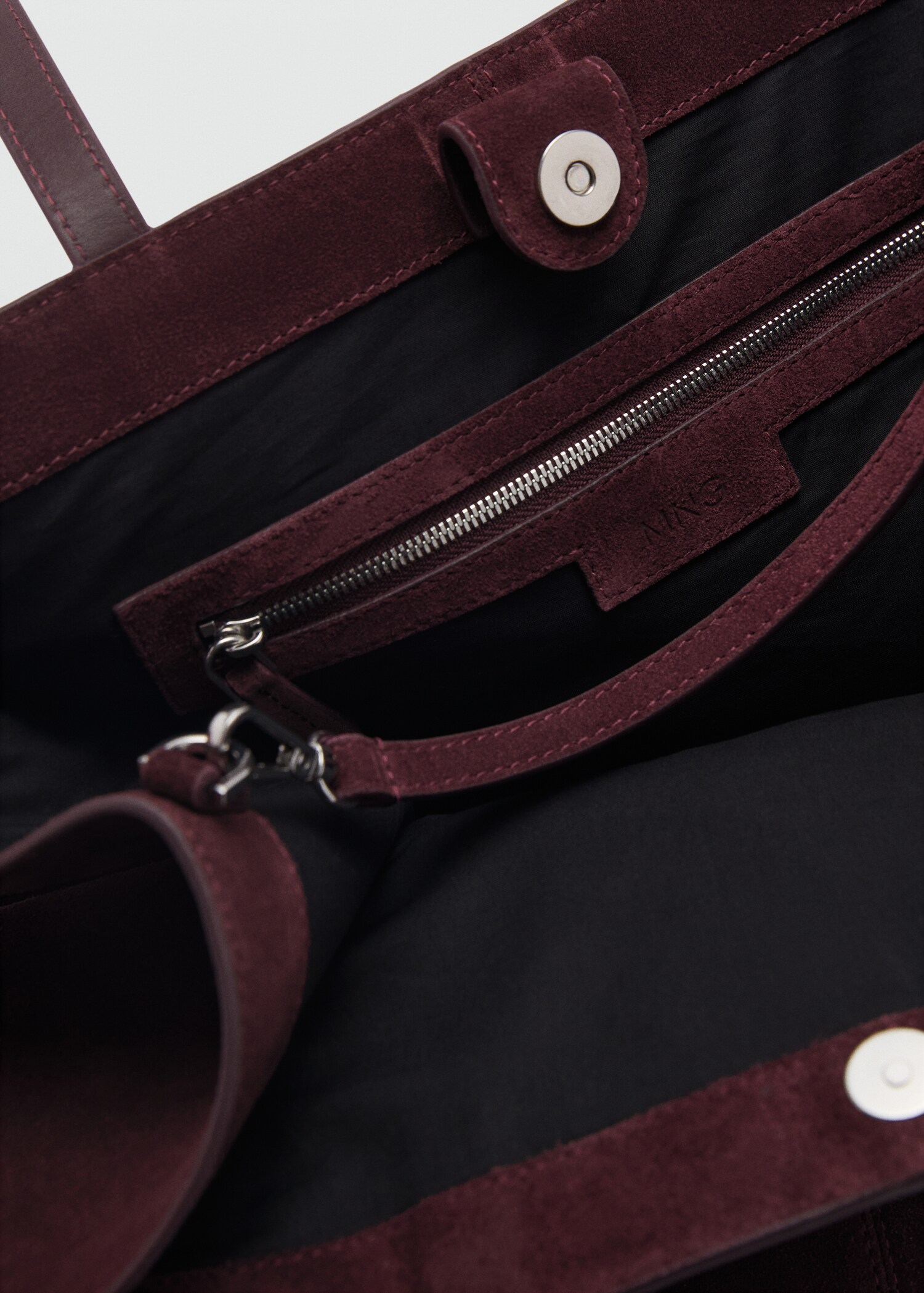 Leather shopper bag with stitching - Details of the article 2