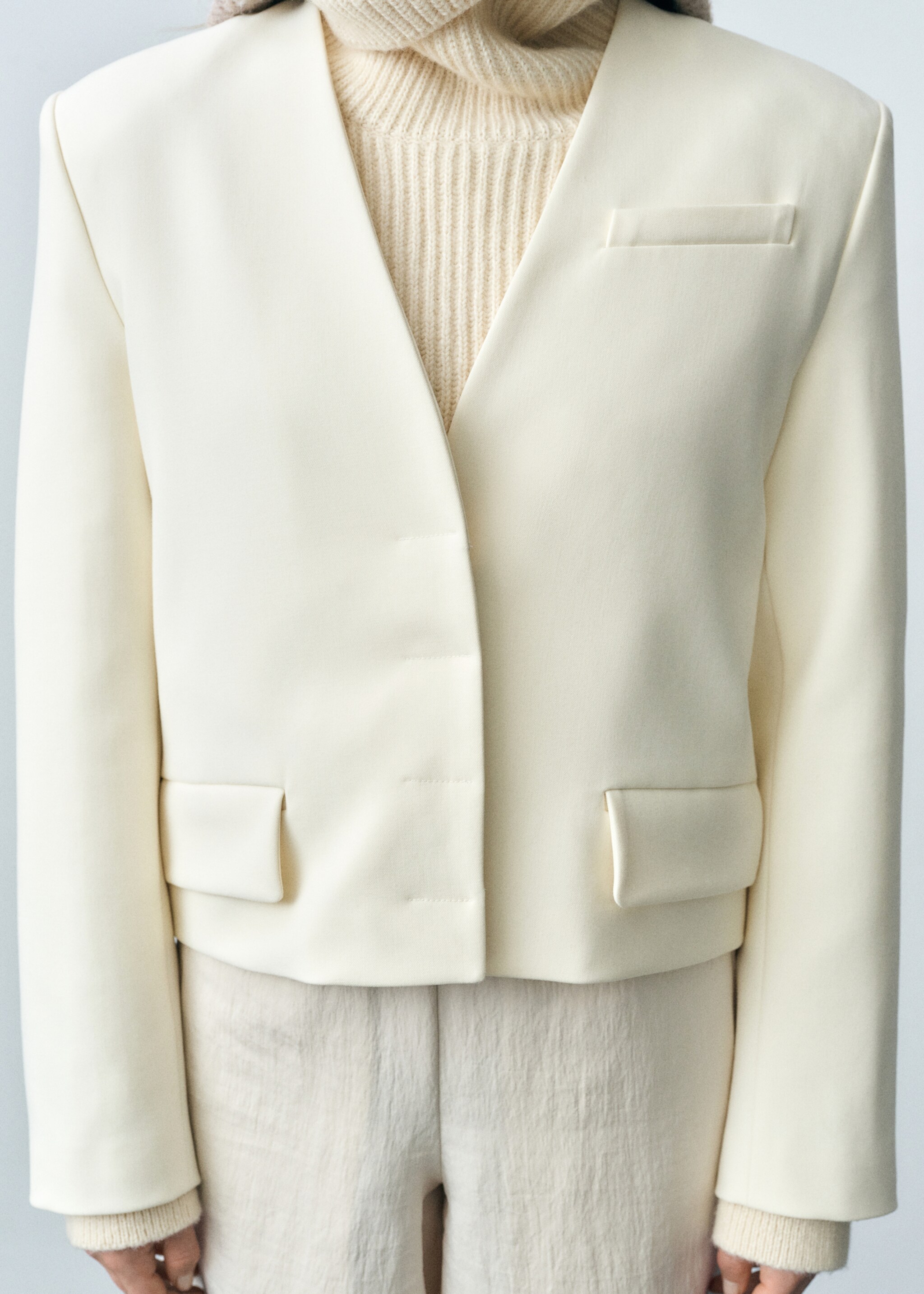Structured cropped jacket - Details of the article 6