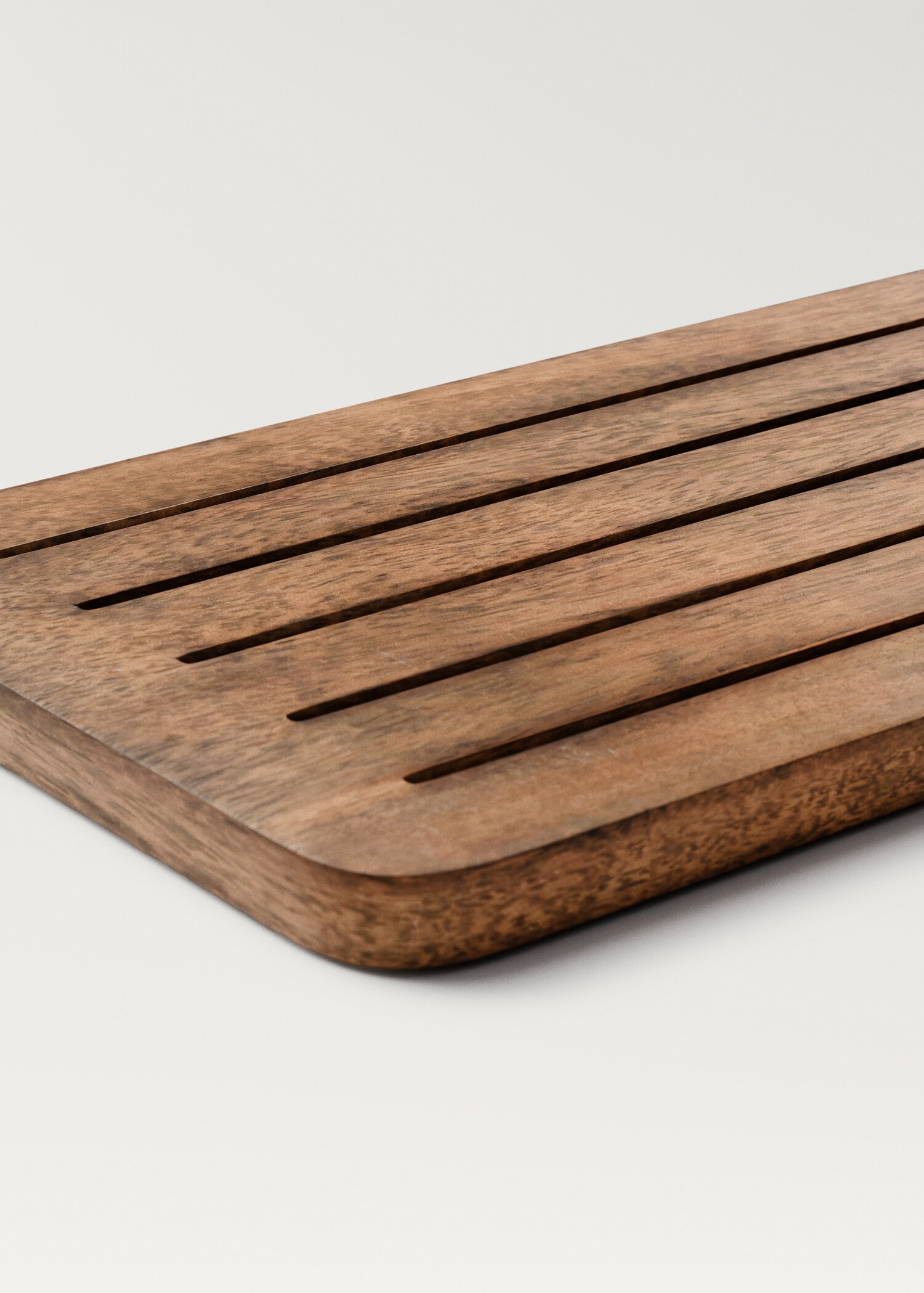Small acacia wood chopping board - Details of the article 1