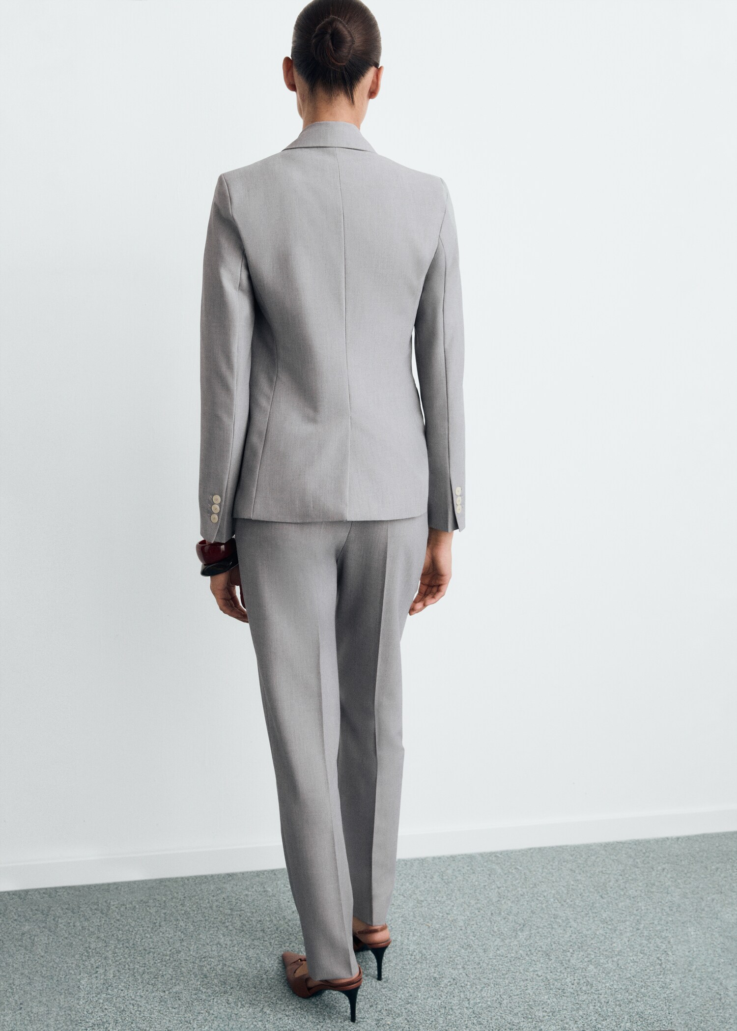Straight suit trousers - Reverse of the article