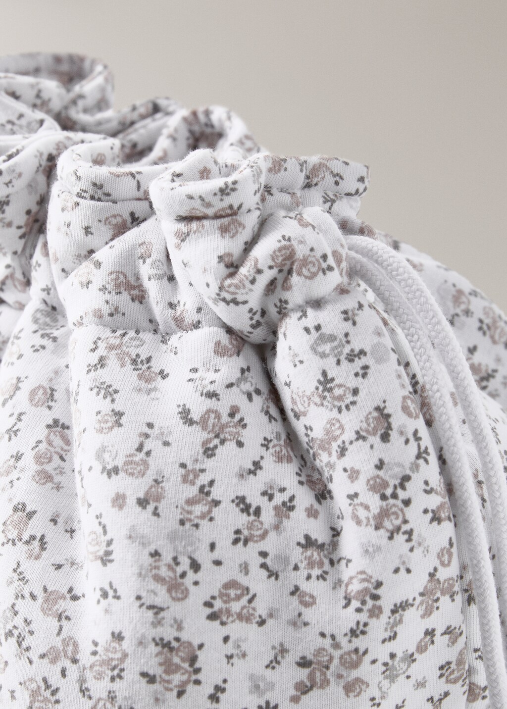 Organizer changing mat with mini-flower print