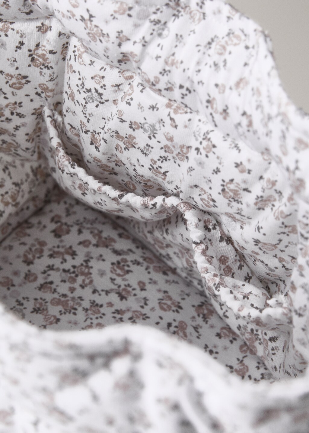 Organizer changing mat with mini-flower print