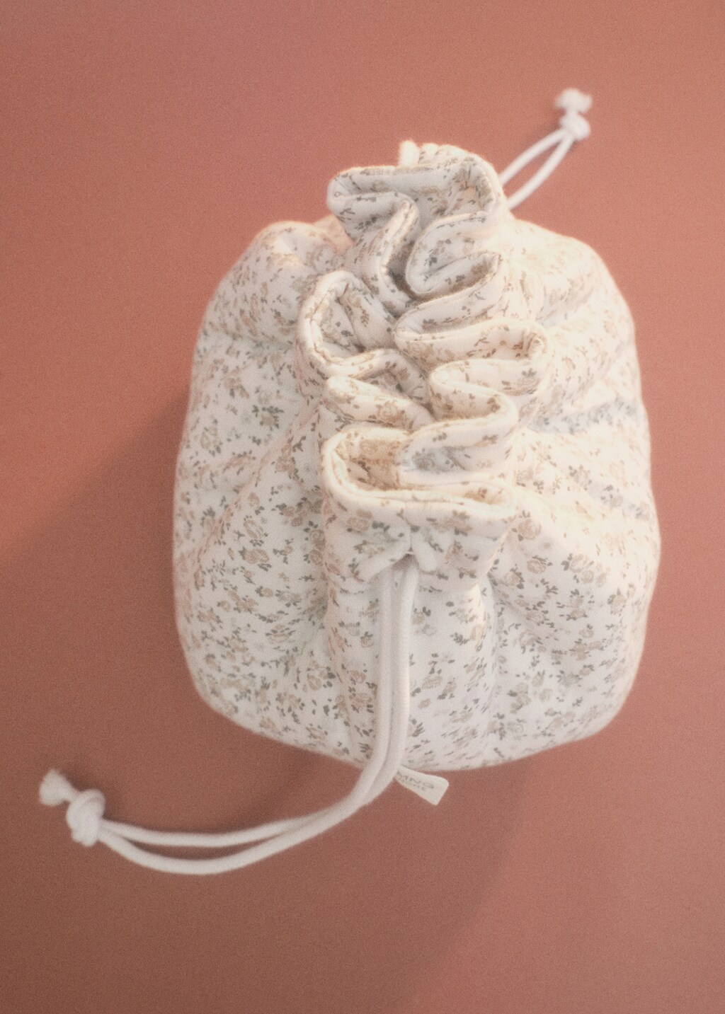 Organizer changing mat with mini-flower print