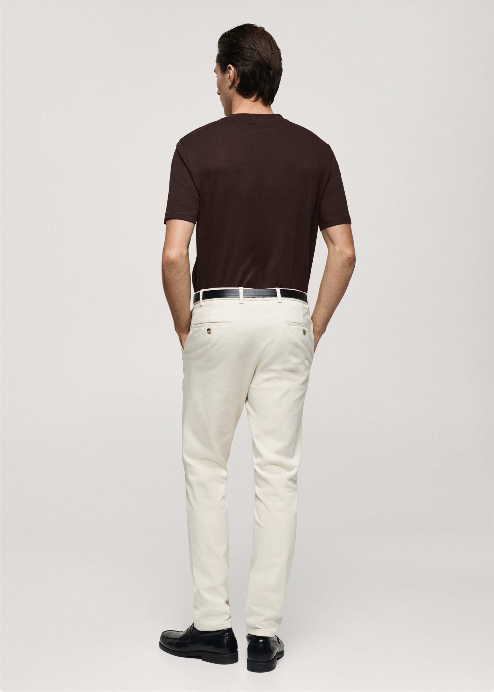 Medium weight regular fit T-shirt - Reverse of the article