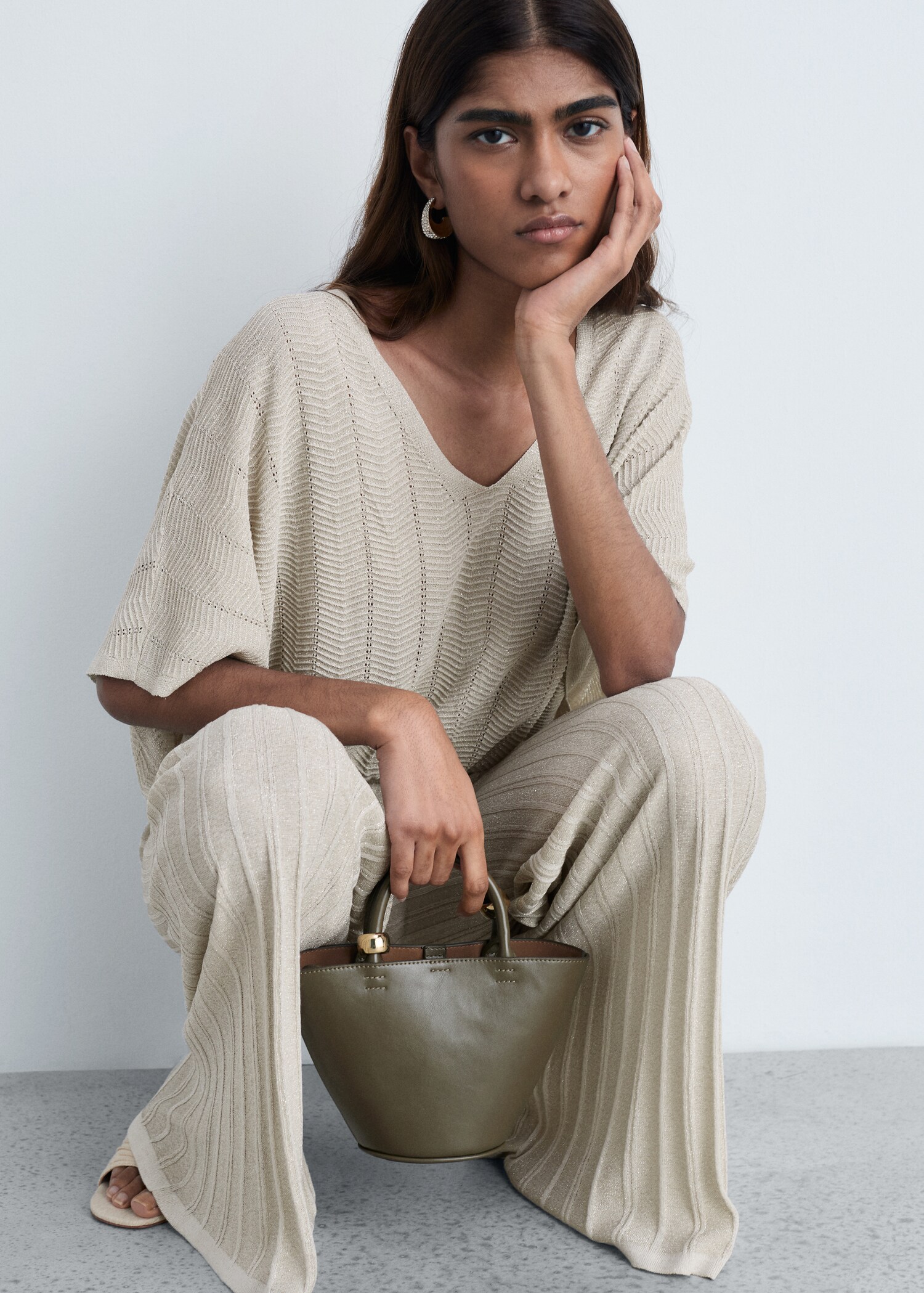 Flared knitted pants - Details of the article 1
