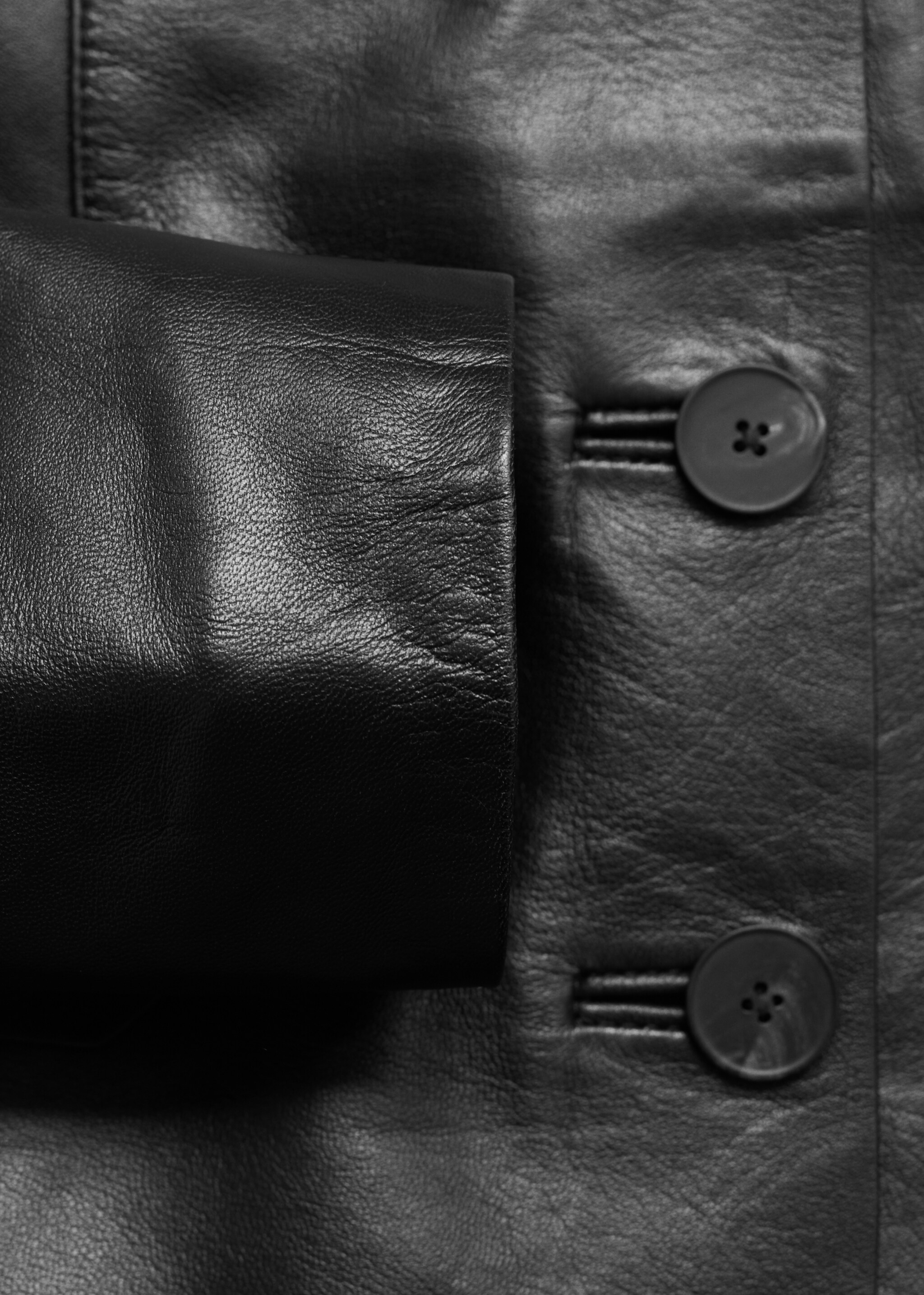 Leather jacket with flap pockets - Details of the article 0, Black. Ref: 87074075-00.