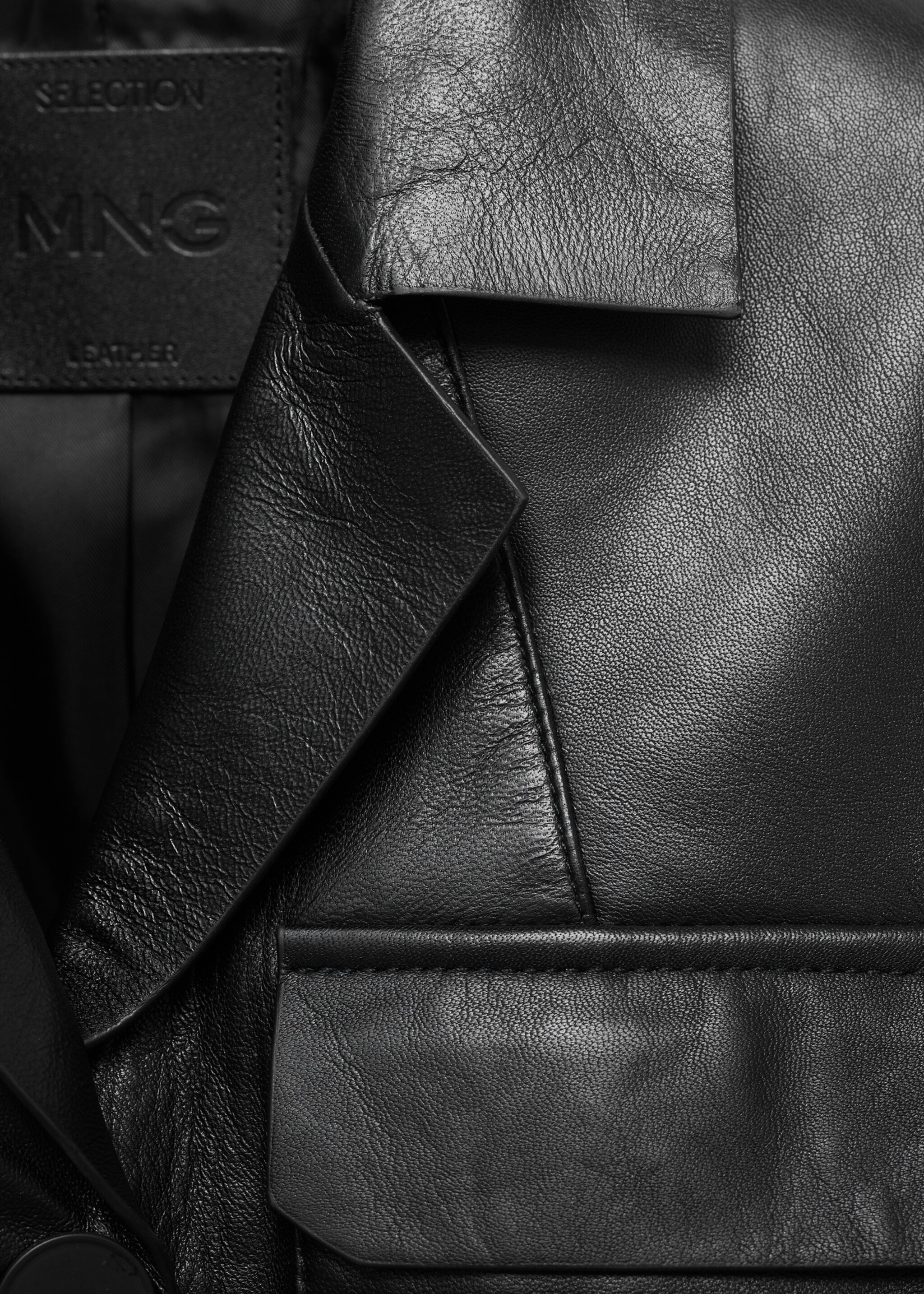 Leather jacket with flap pockets - Details of the article 8, Black. Ref: 87074075-00.