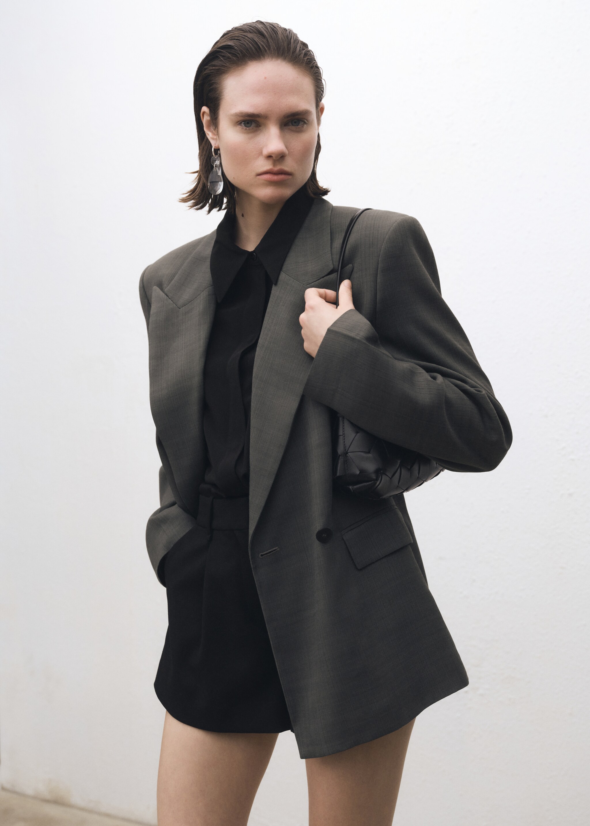 Satin silk shirt - Details of the article 2