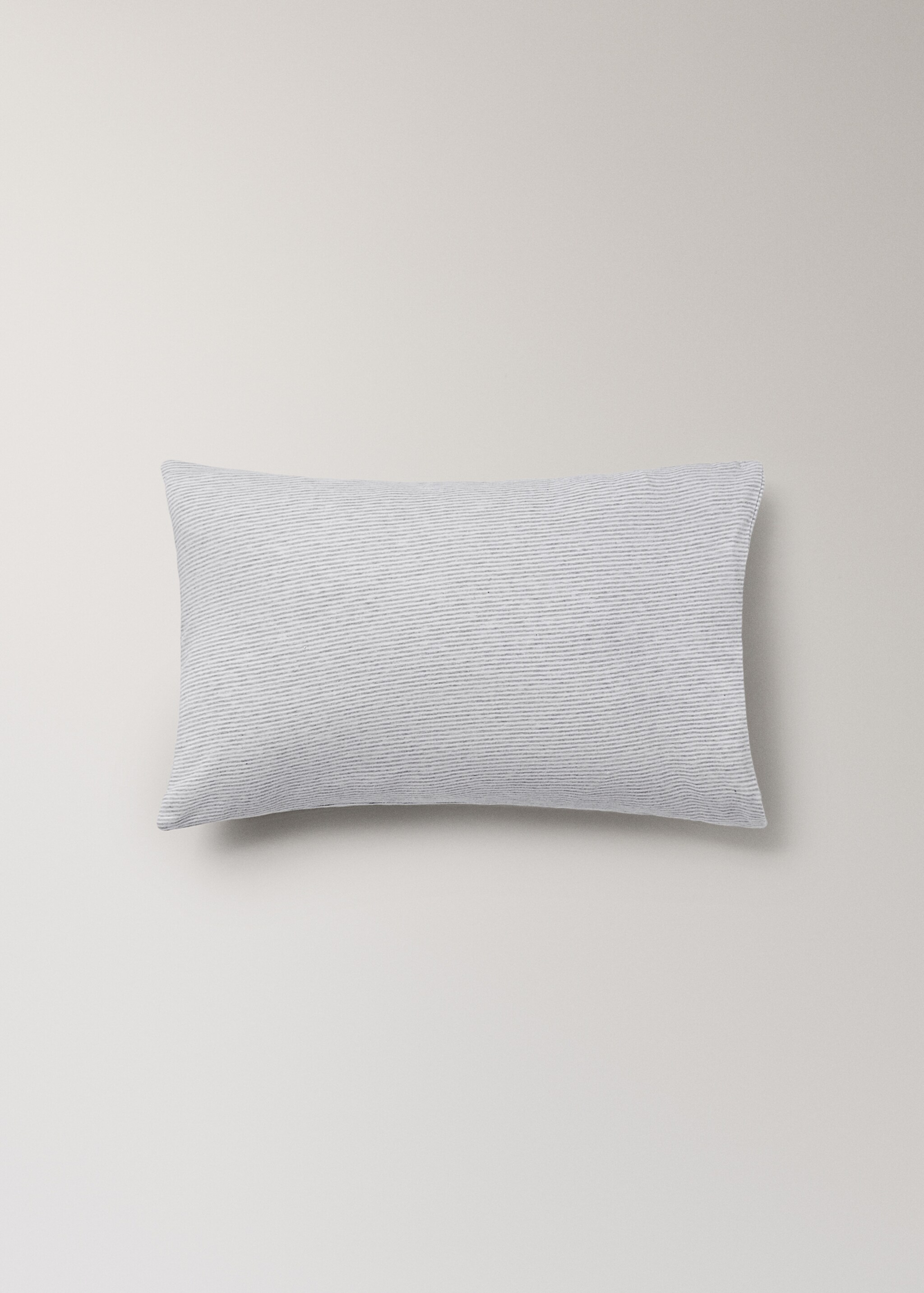 Cotton striped children’s pillowcase 30x50cm - Article without model, Grey. Ref: 87074084-00.