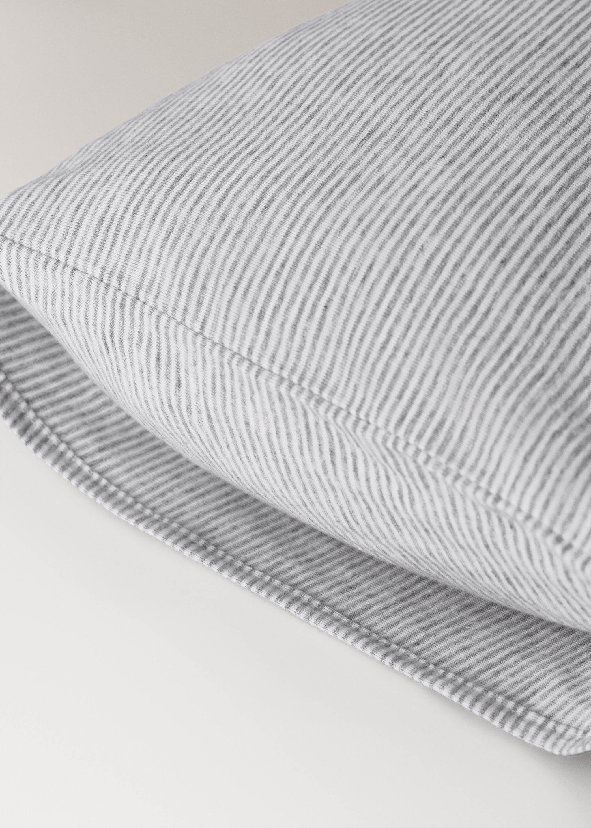 Cotton striped children’s pillowcase 30x50cm - Details of the article 1, Grey. Ref: 87074084-00.