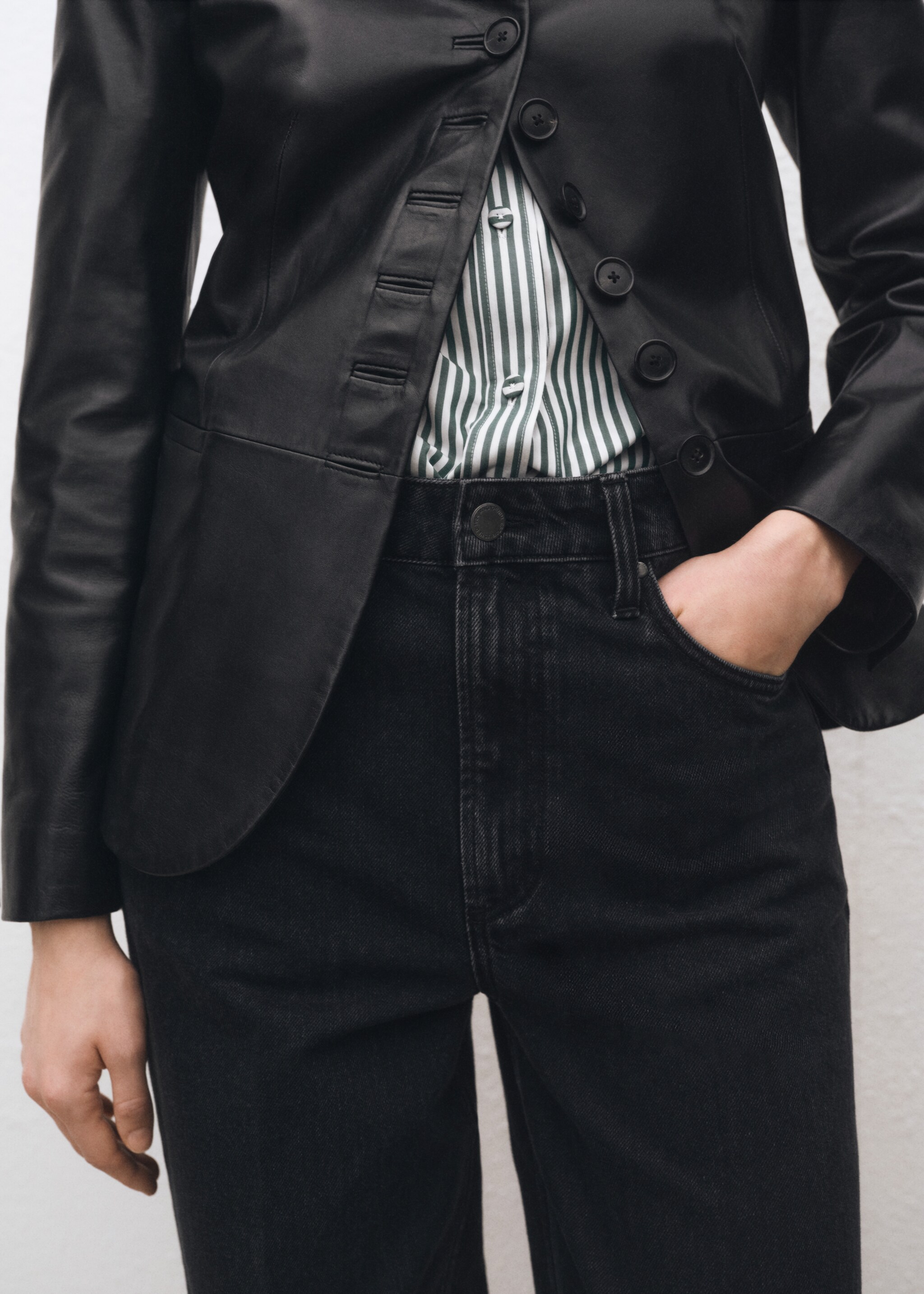 Jean droit taille haute - Détail de l'article 1