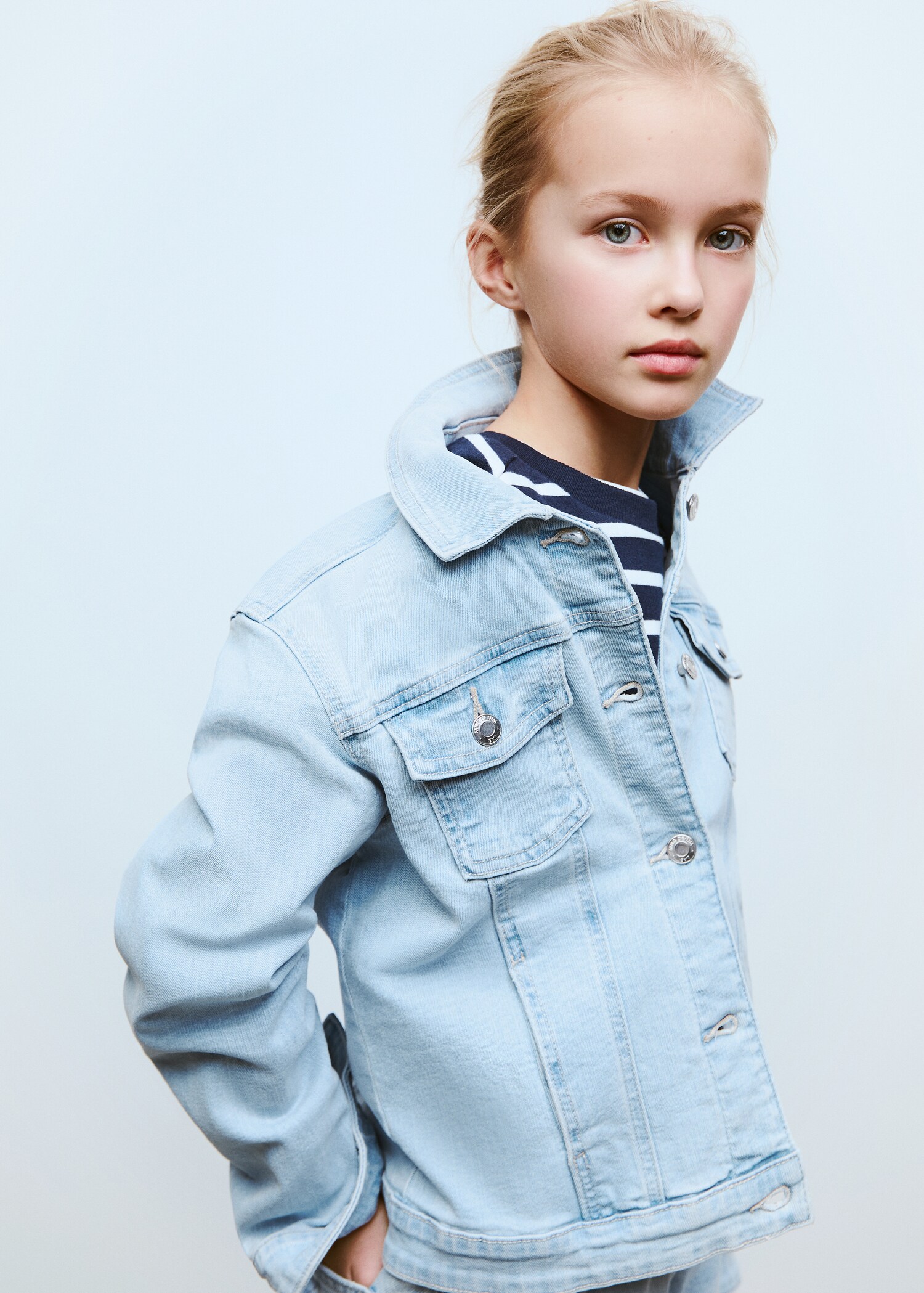 Denim jacket - Details of the article 2