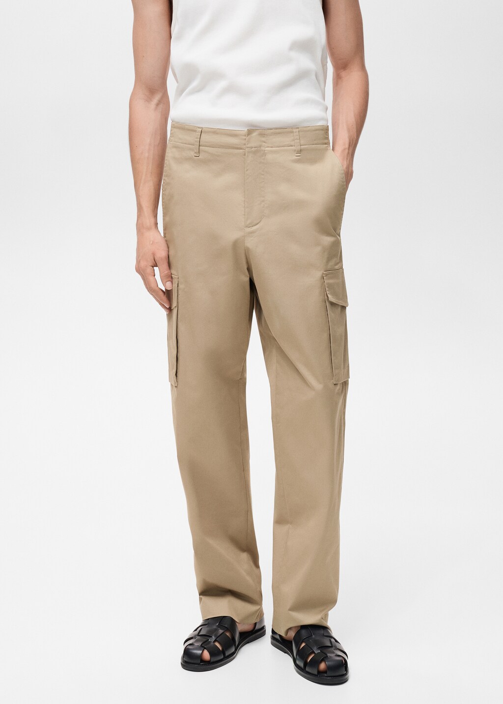 Relaxed-fit cargo trousers
