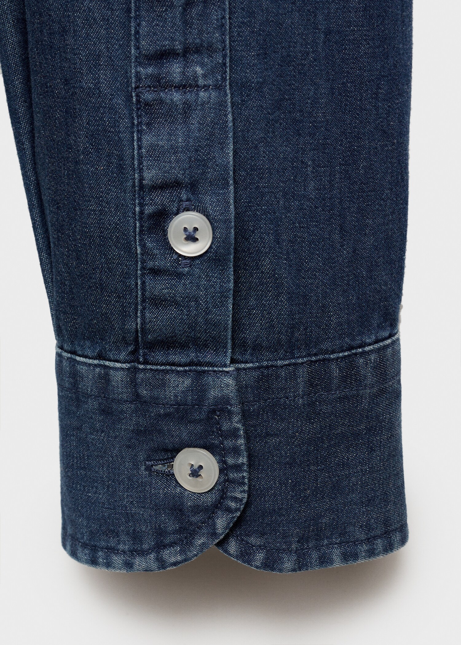 100% cotton chambray shirt - Details of the article 0