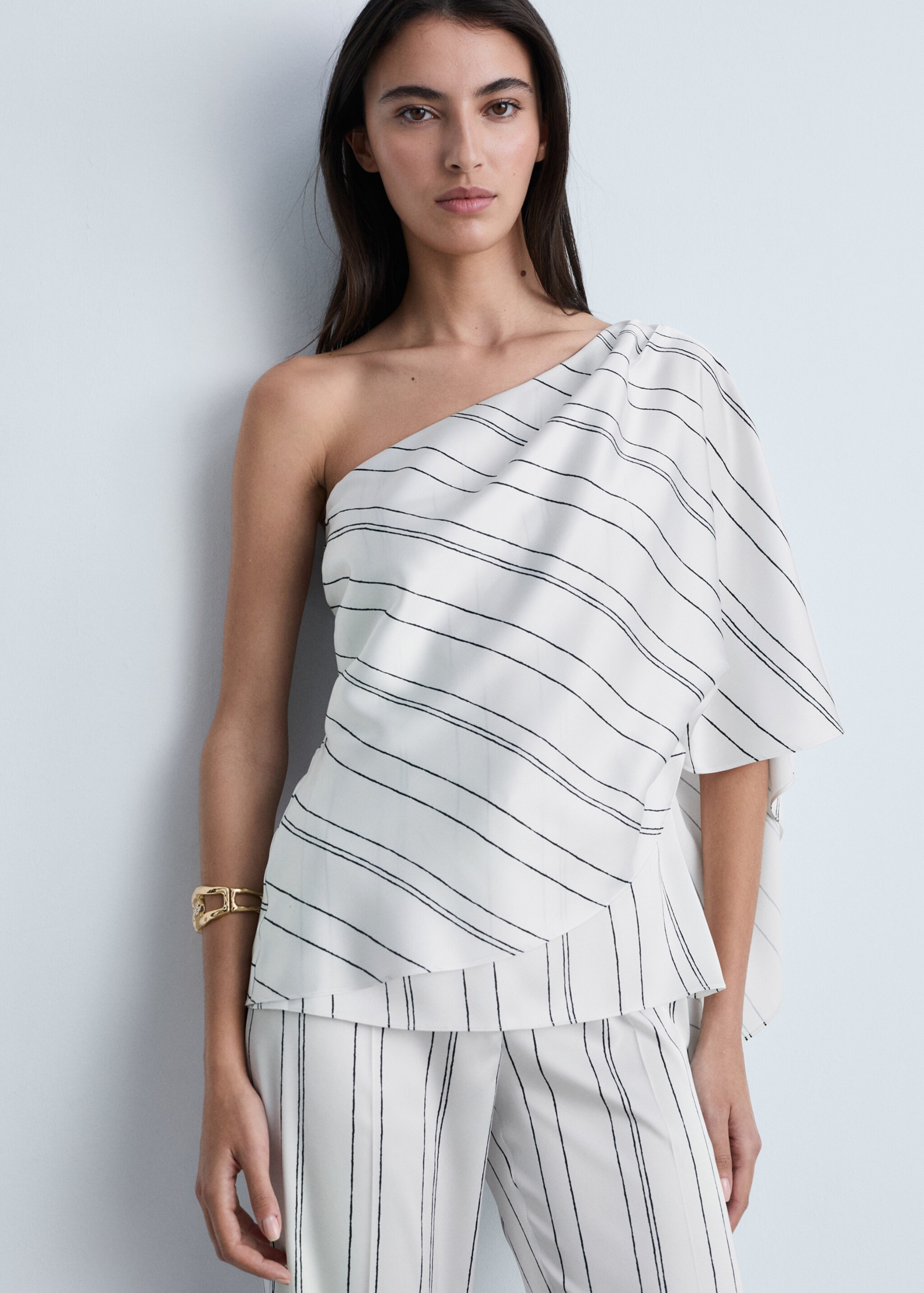 Asymmetrical striped blouse - Medium plane