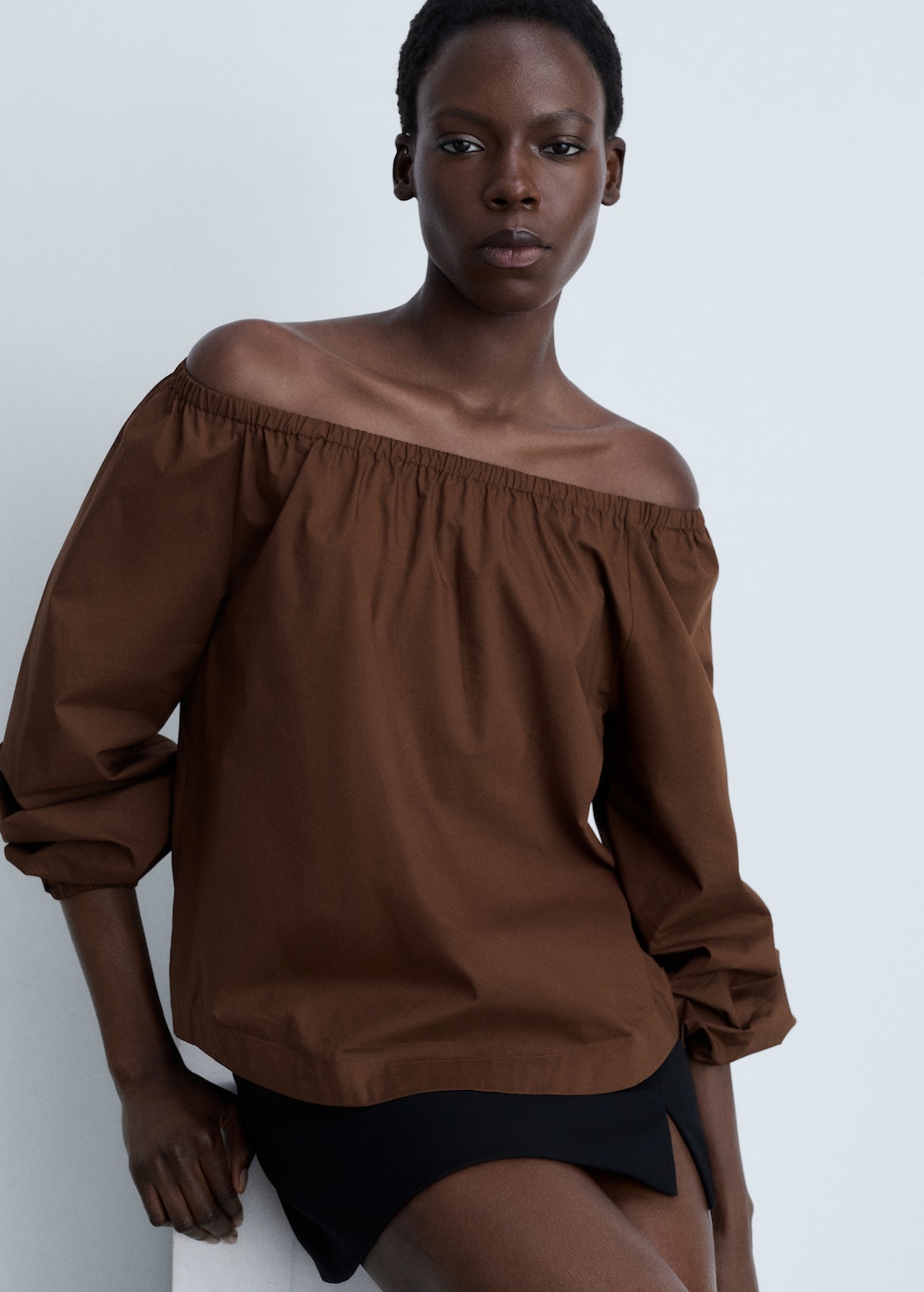 Cotton blouse with gathered neck