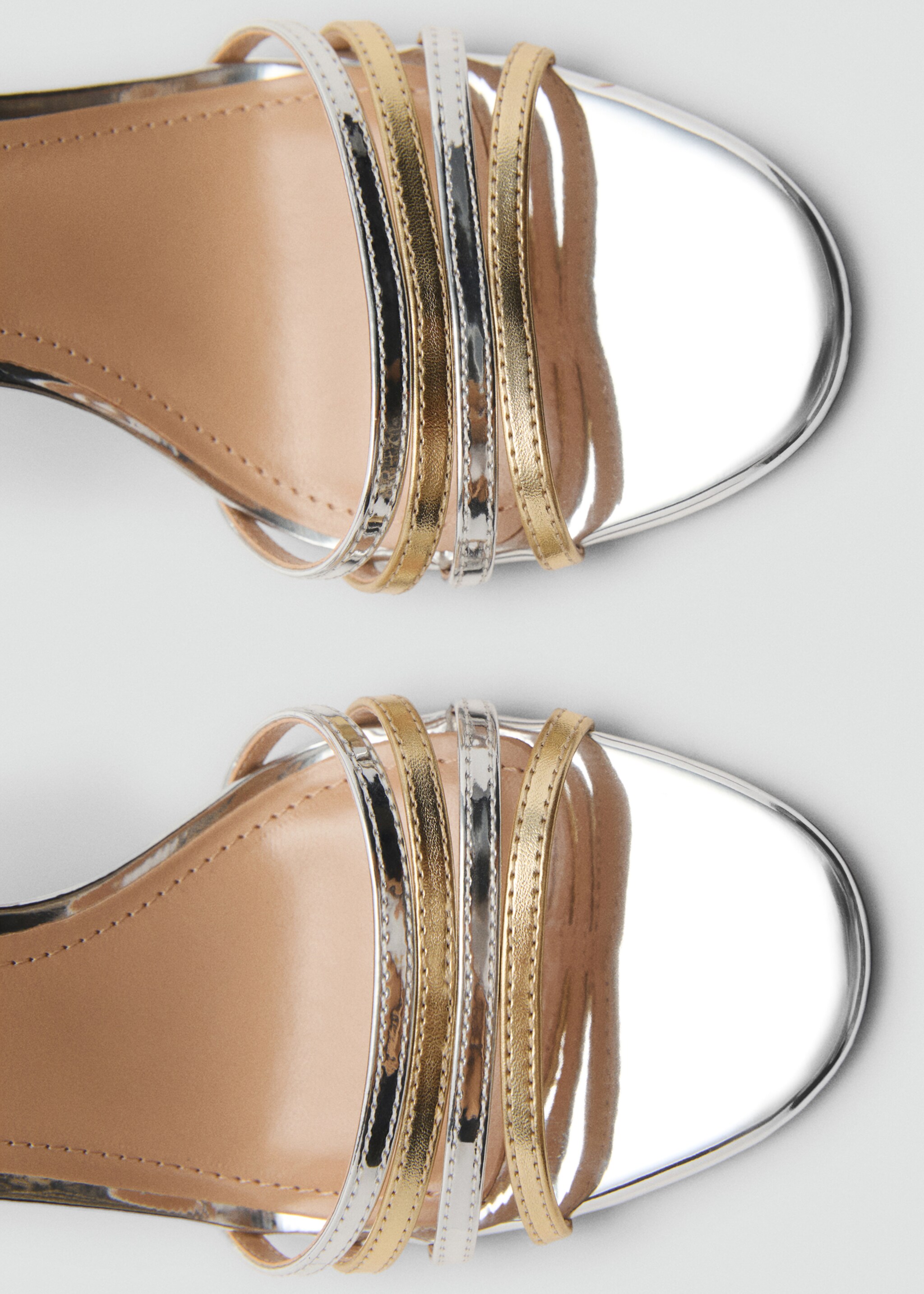 Combined-strap heeled sandals - Details of the article 2