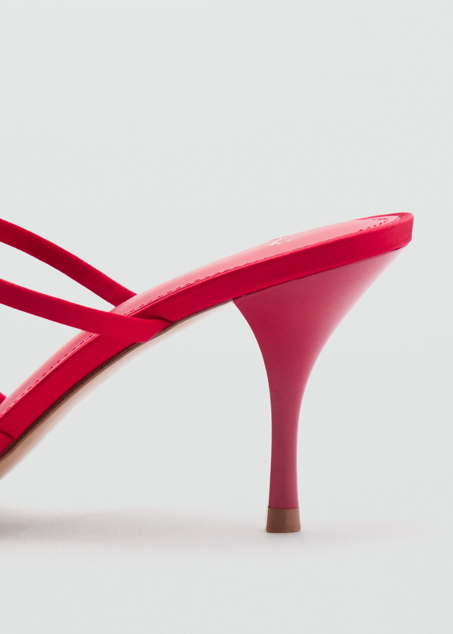 Strappy heeled sandals with bow detail - Details of the article 2