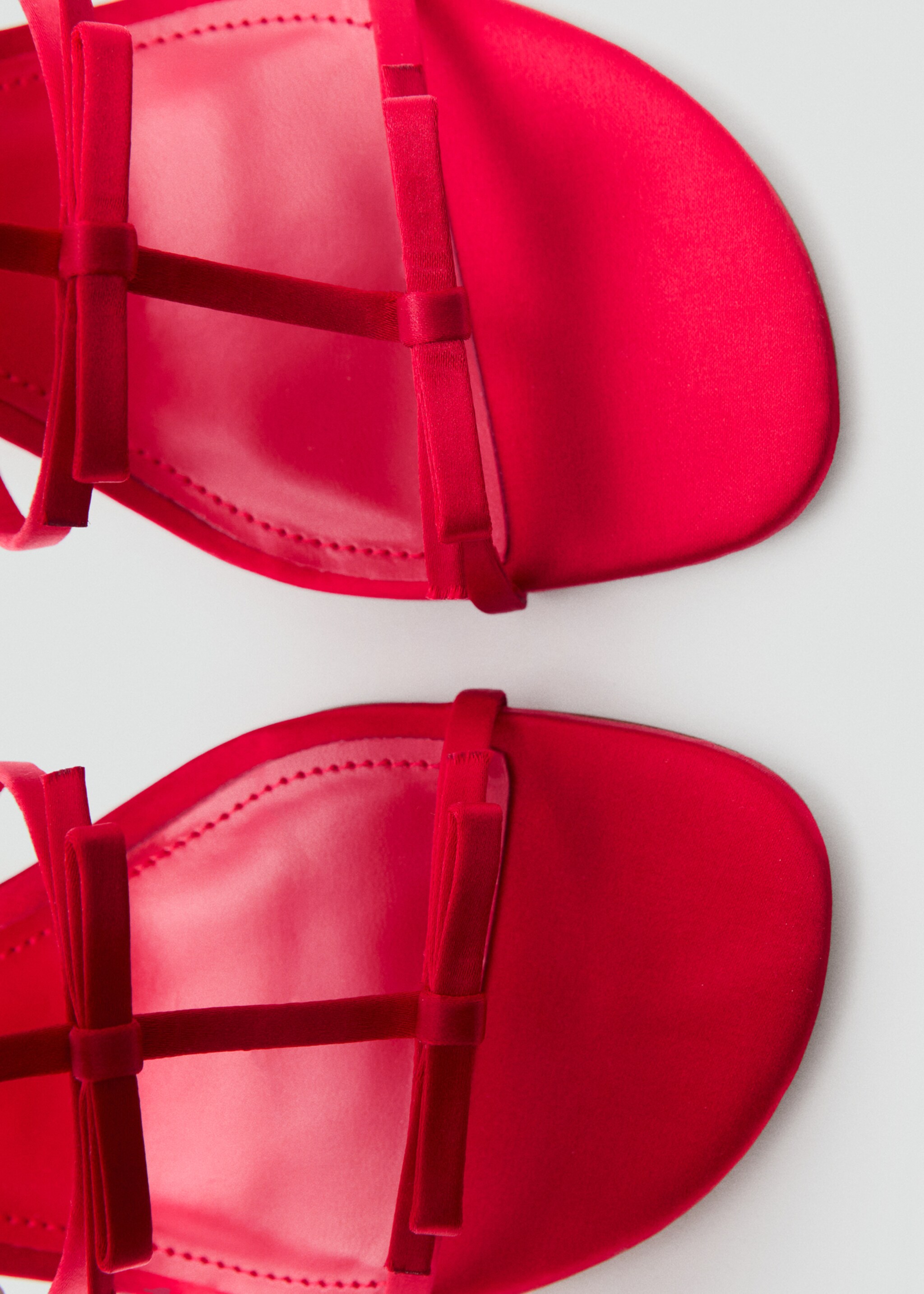 Strappy heeled sandals with bow detail - Details of the article 3