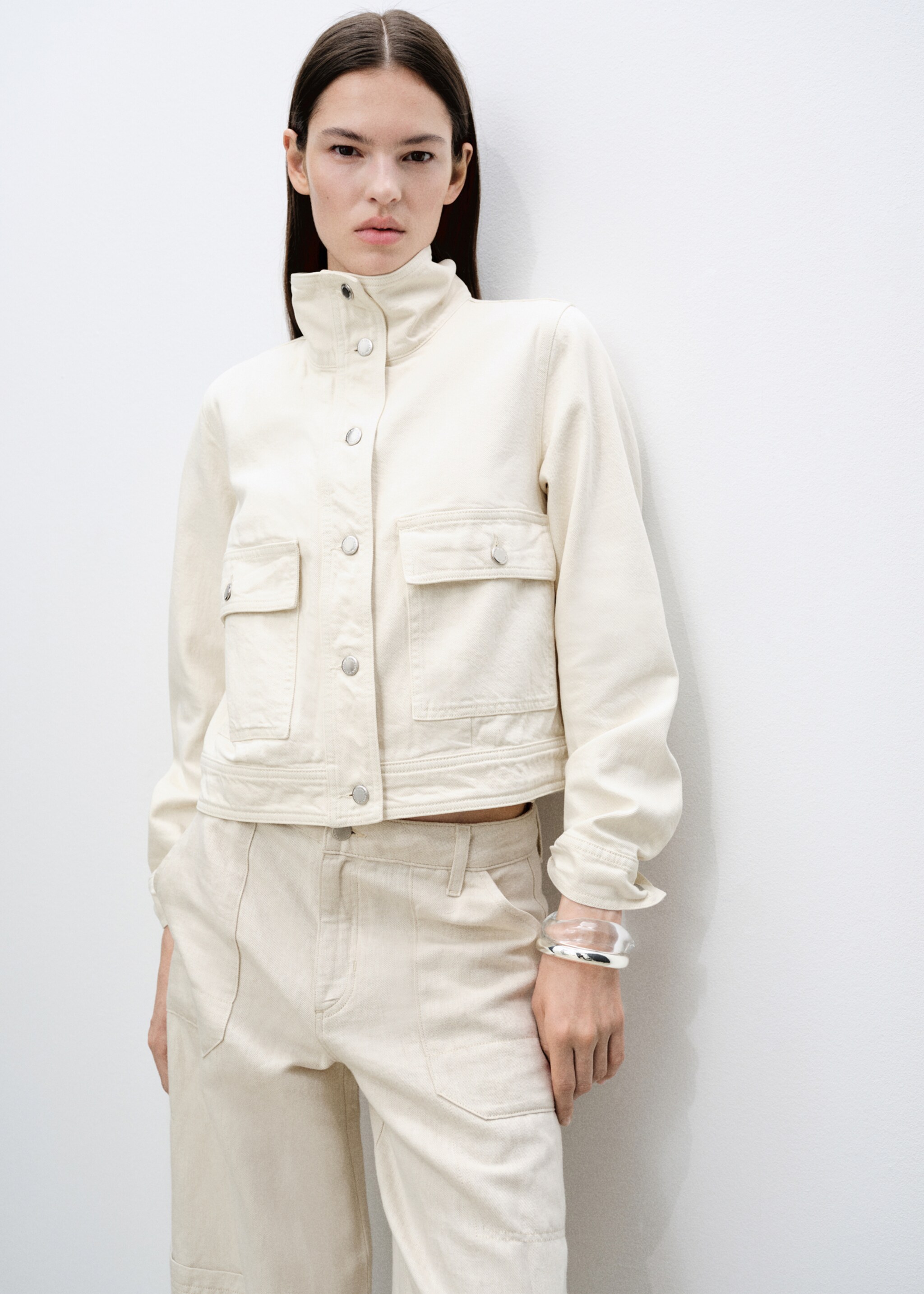Cotton jacket with high collar and pockets - Medium plane