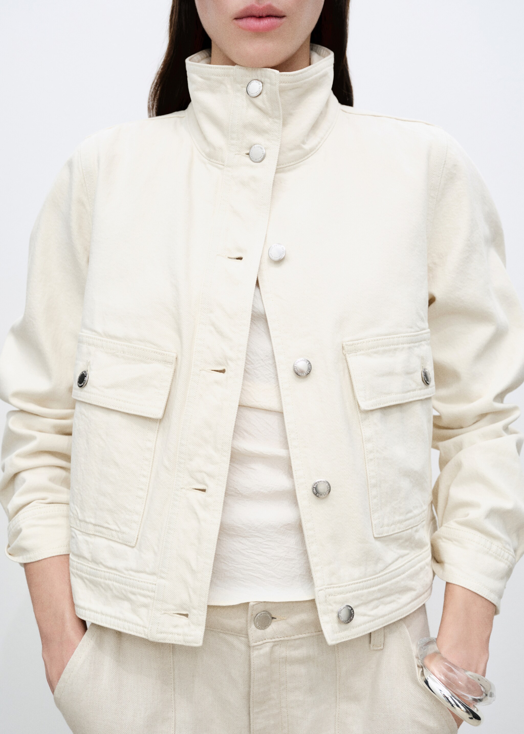 Cotton jacket with high collar and pockets - Details of the article 6