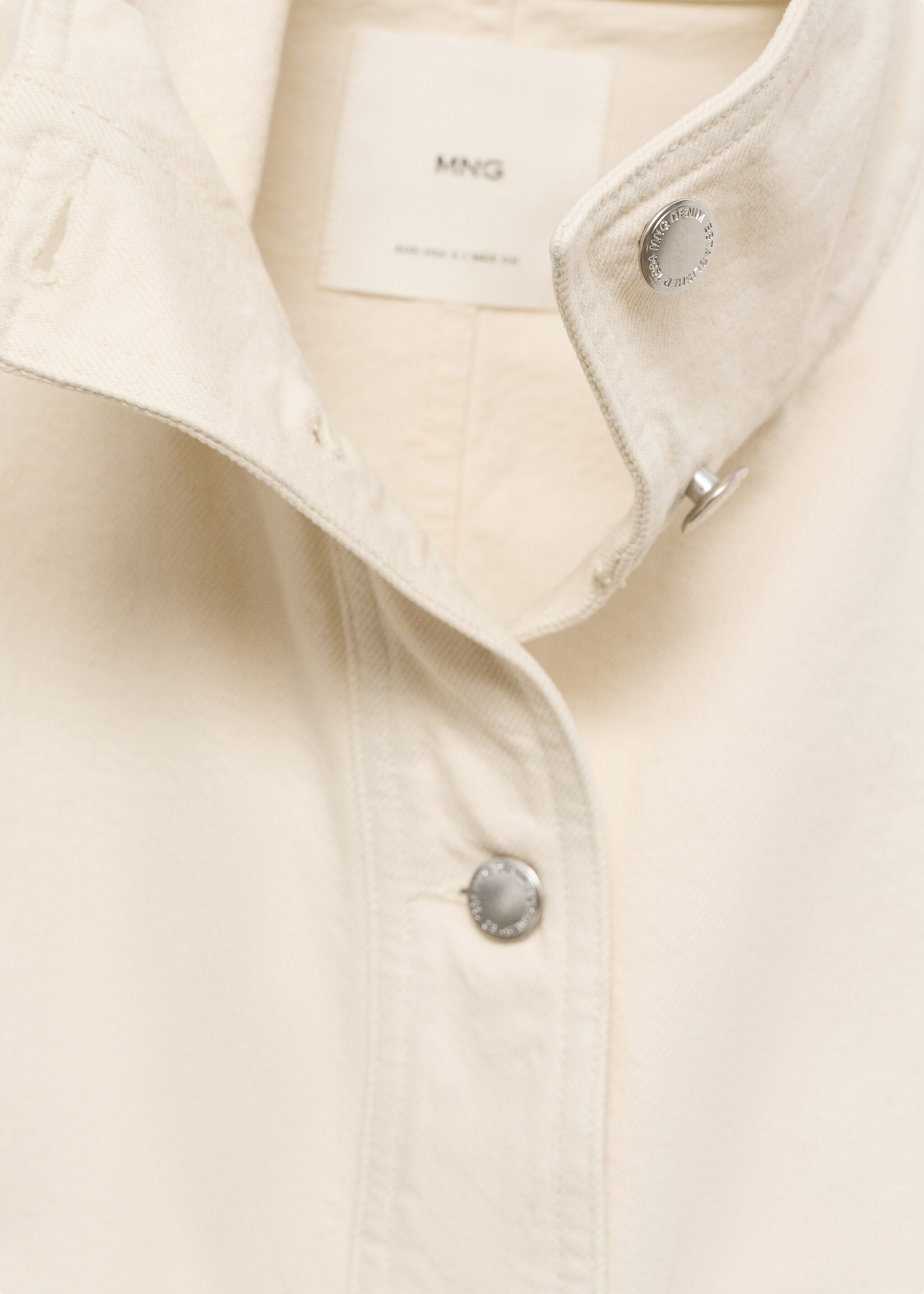 Cotton jacket with high collar and pockets - Details of the article 8